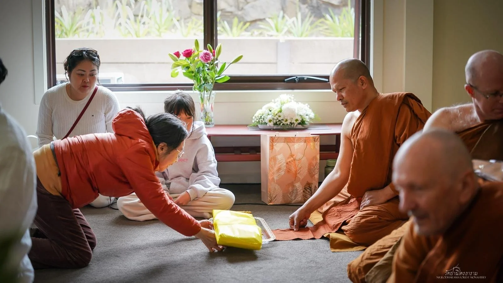 Pha Pra Robe Offering Ceremony 2025