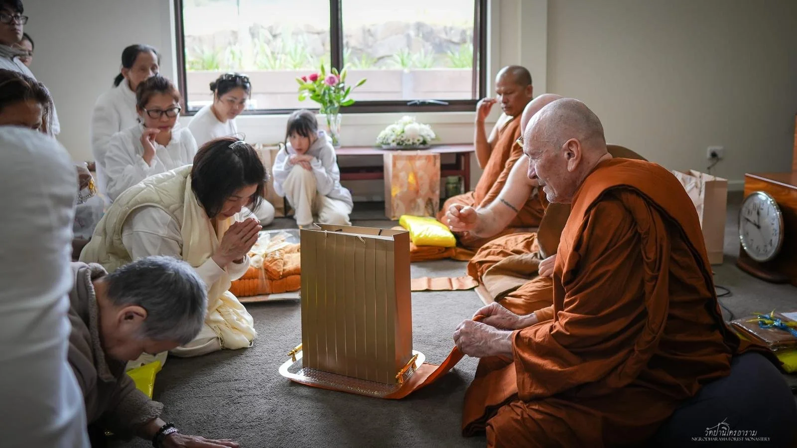 Pha Pra Robe Offering Ceremony 2025