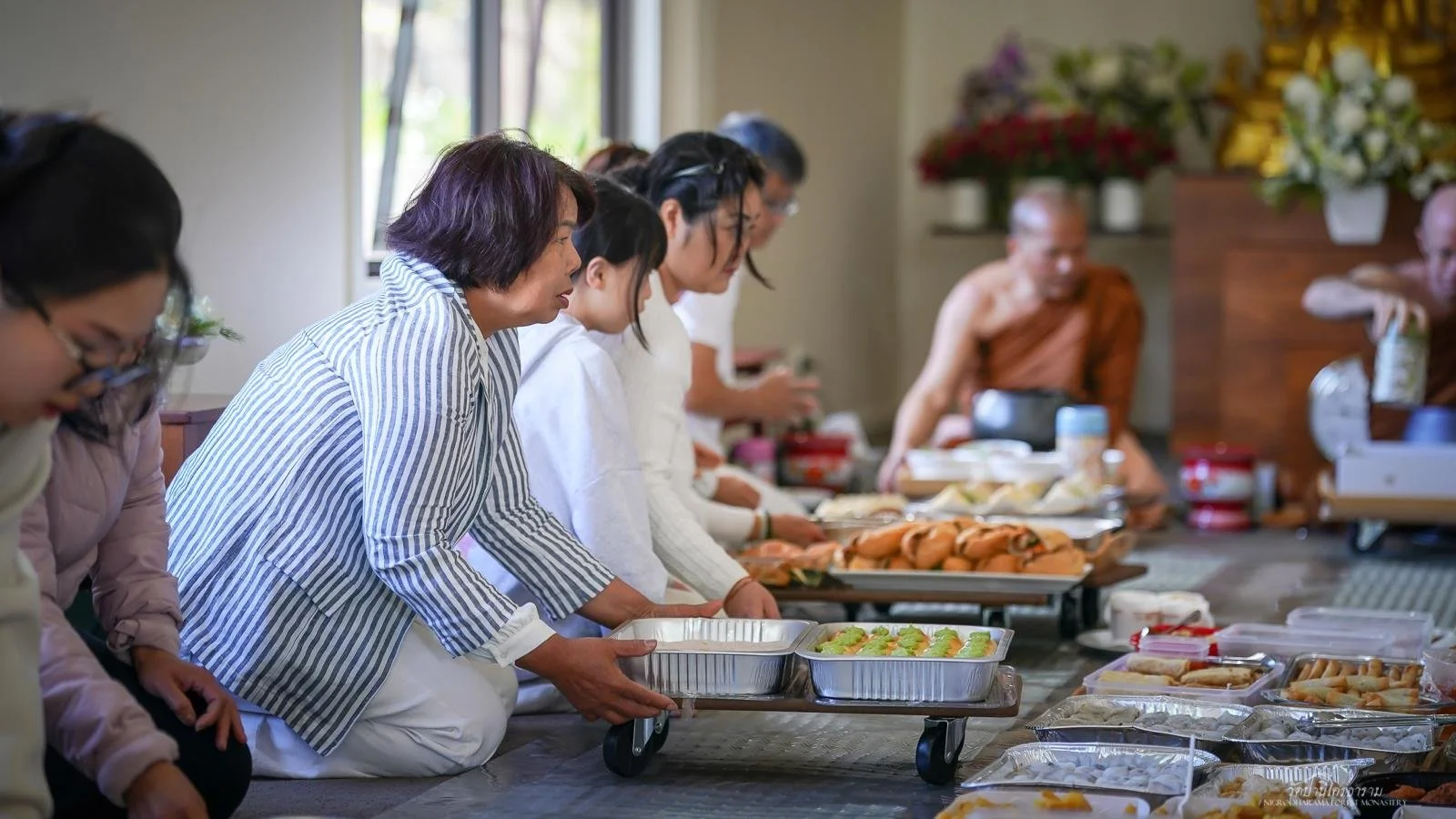 Pha Pra Robe Offering Ceremony 2025