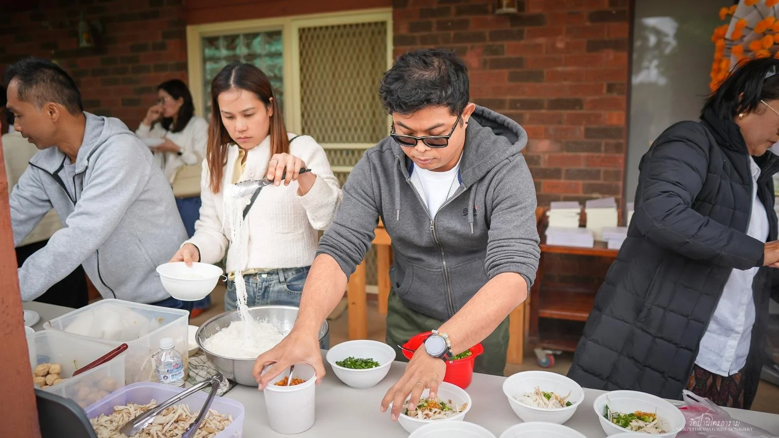 Pha Pra Robe Offering Ceremony 2025