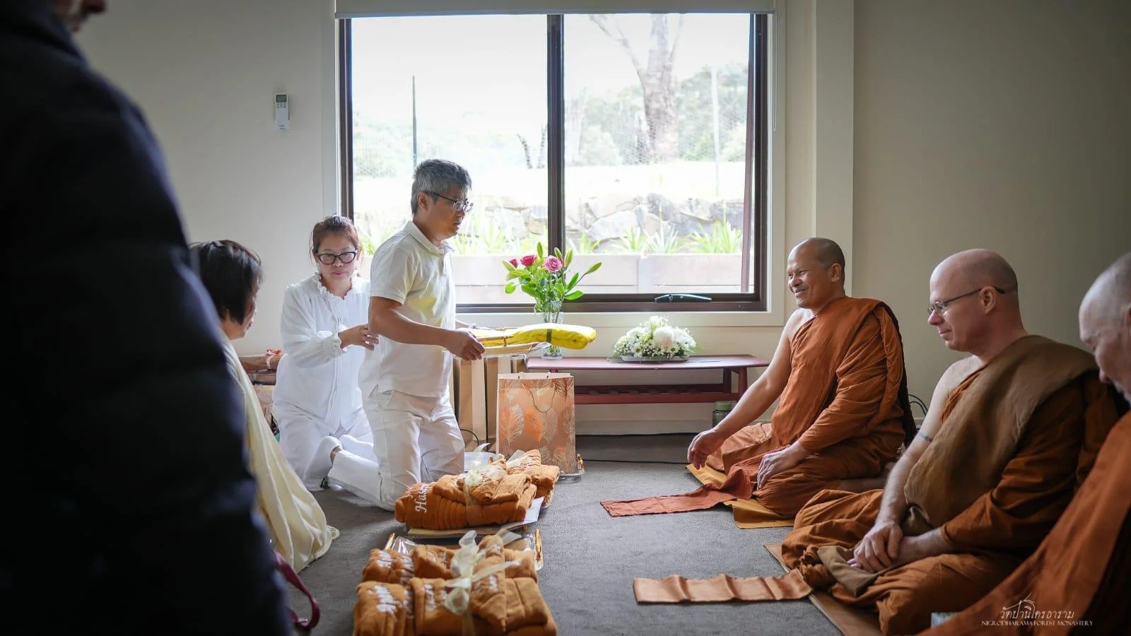 Pha Pra Robe Offering Ceremony 2025