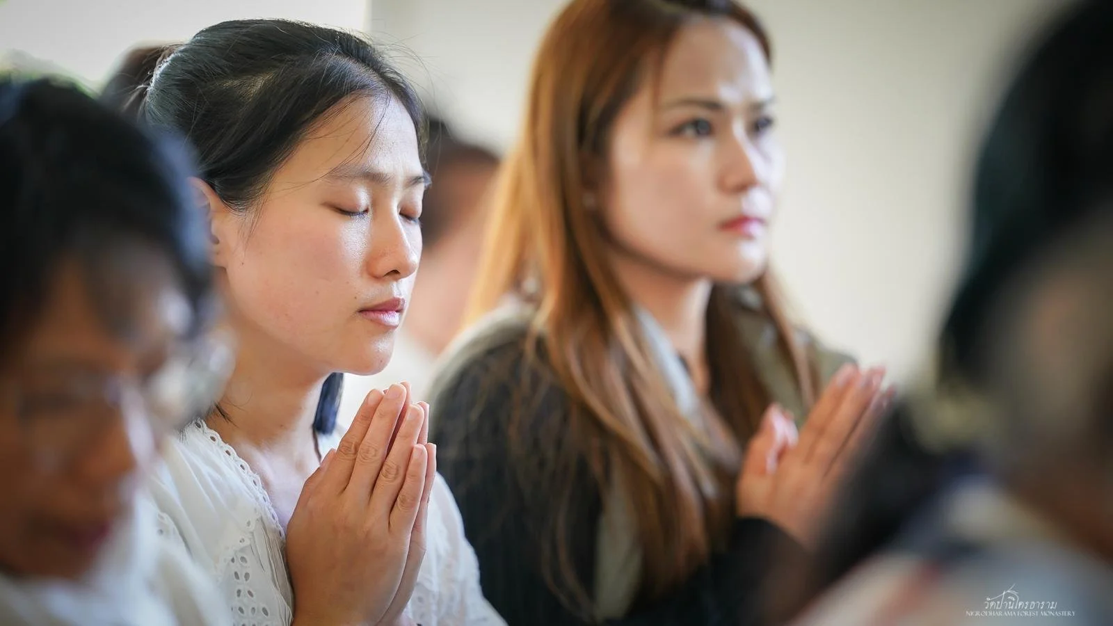 Pha Pra Robe Offering Ceremony 2025