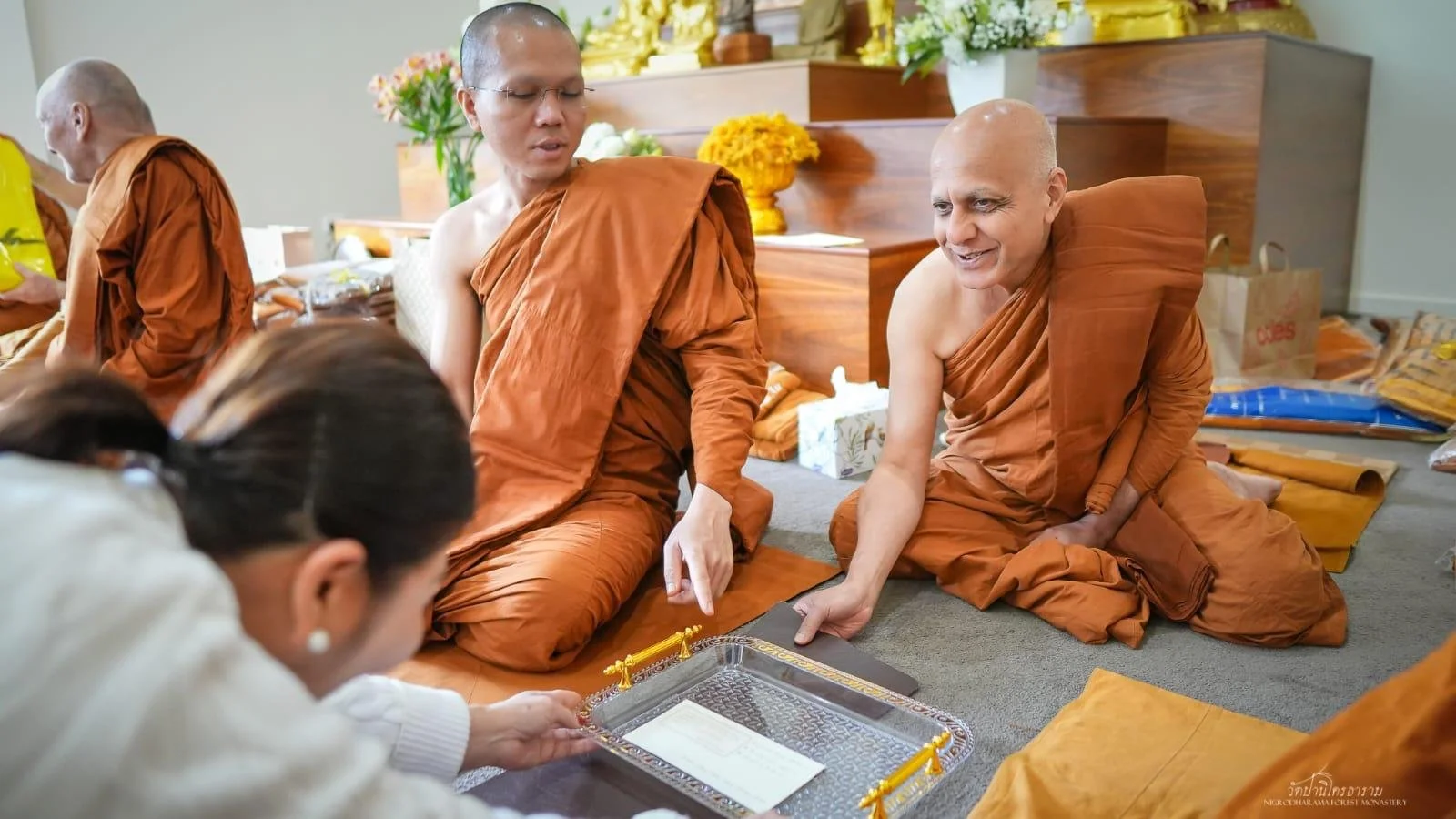 Pha Pra Robe Offering Ceremony 2025