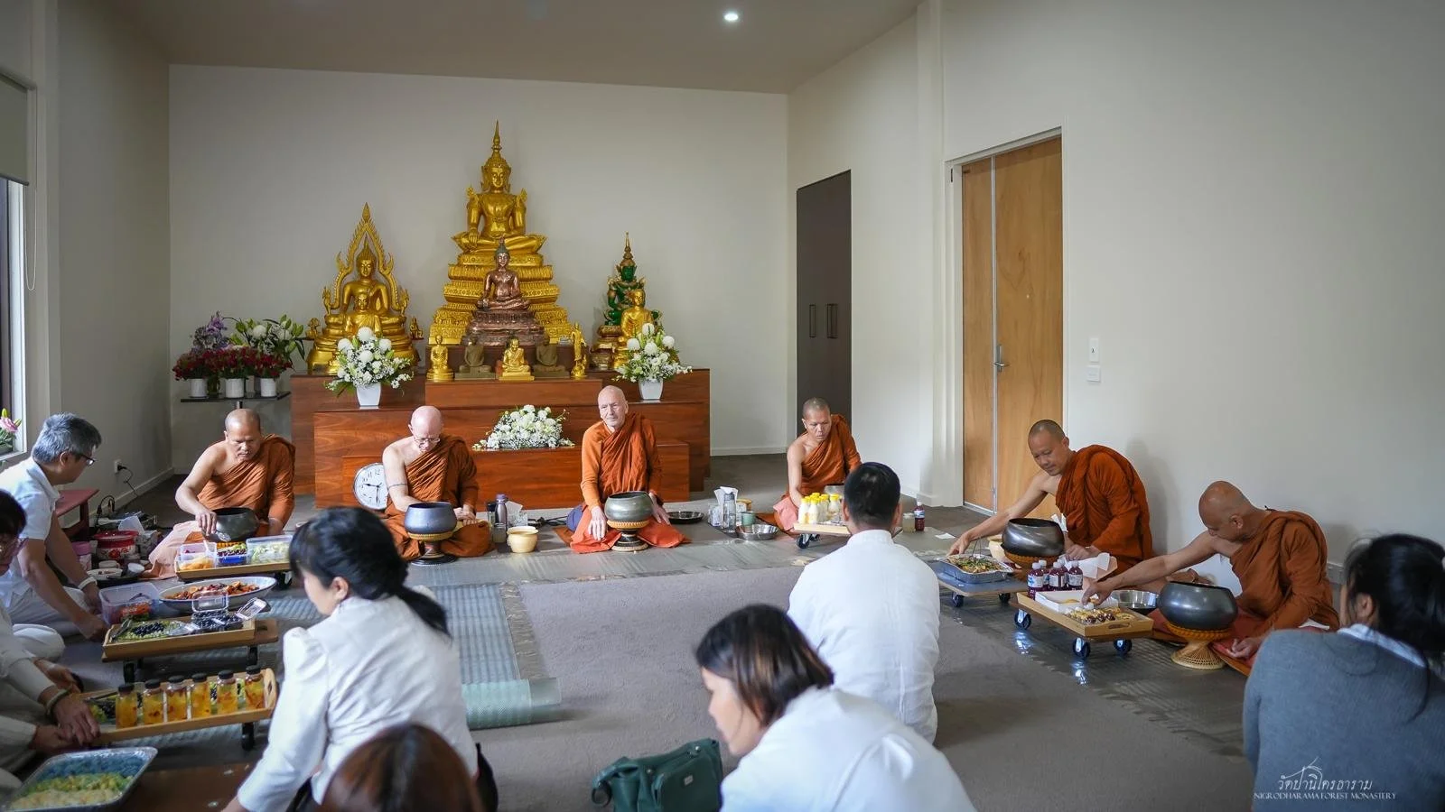 Pha Pra Robe Offering Ceremony 2025