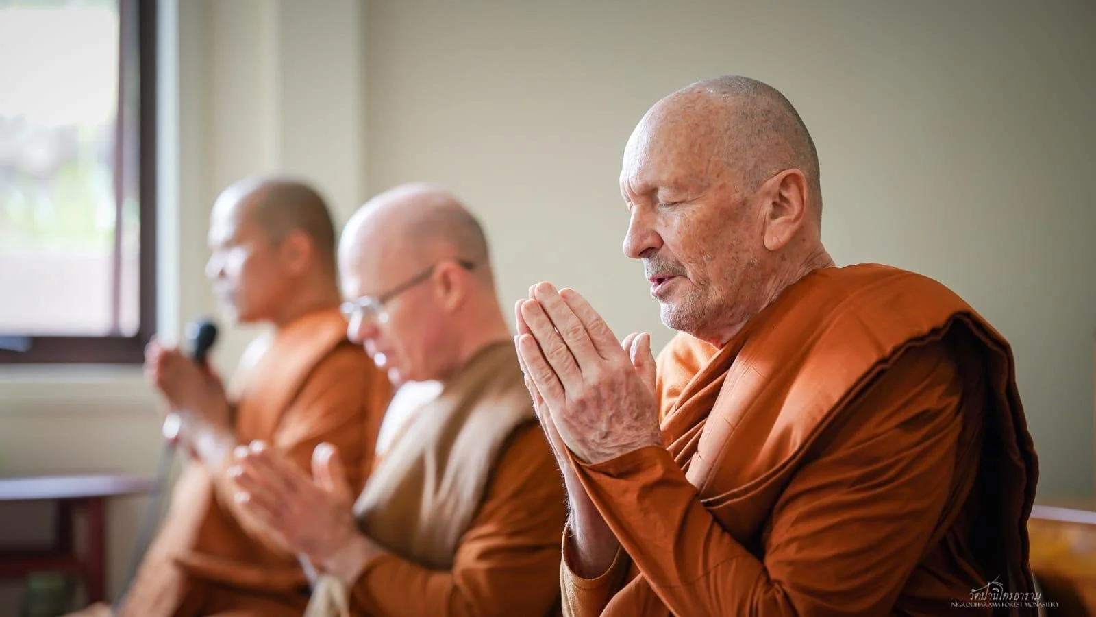 Pha Pra Robe Offering Ceremony 2025