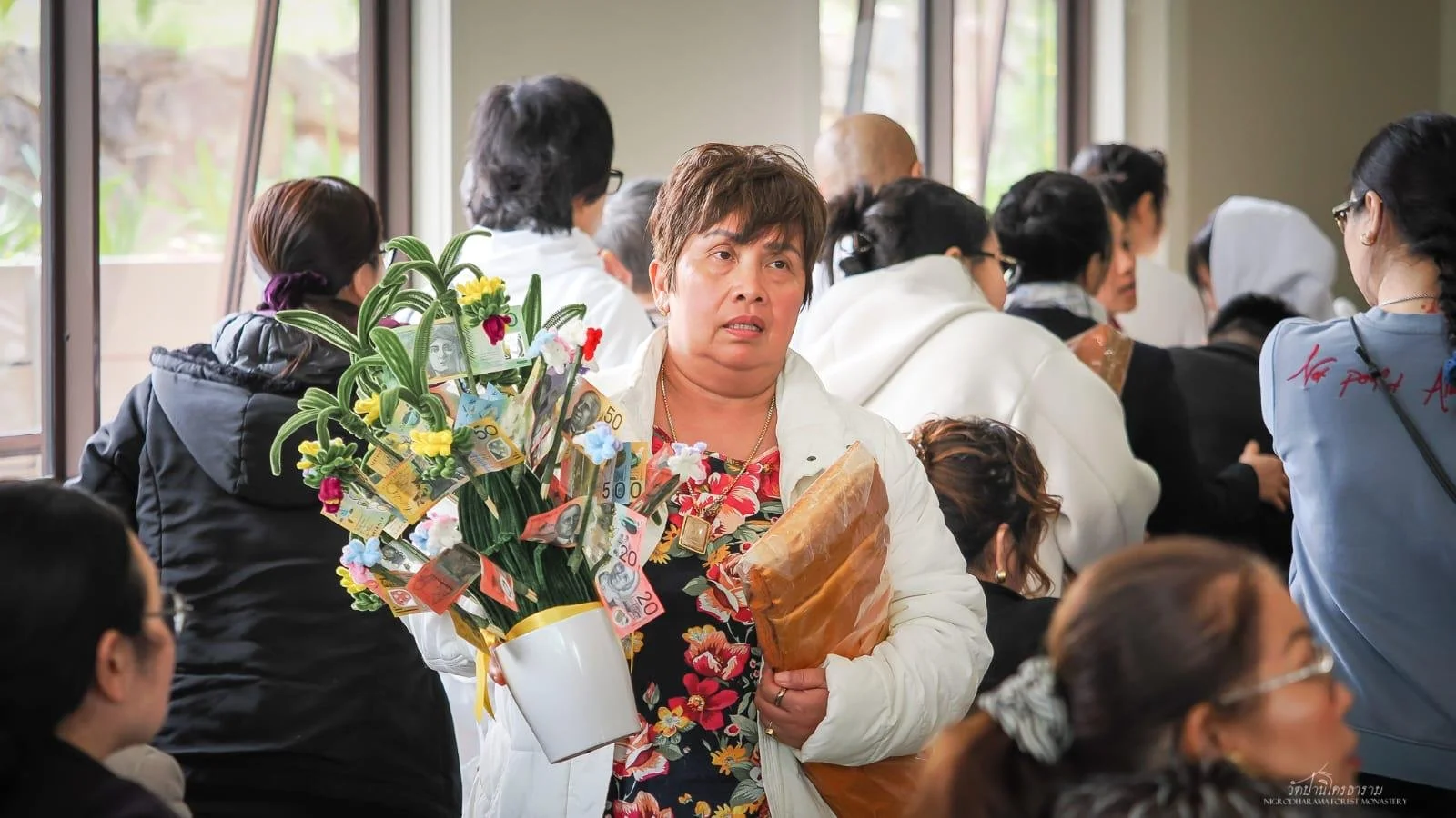 Pha Pra Robe Offering Ceremony 2025