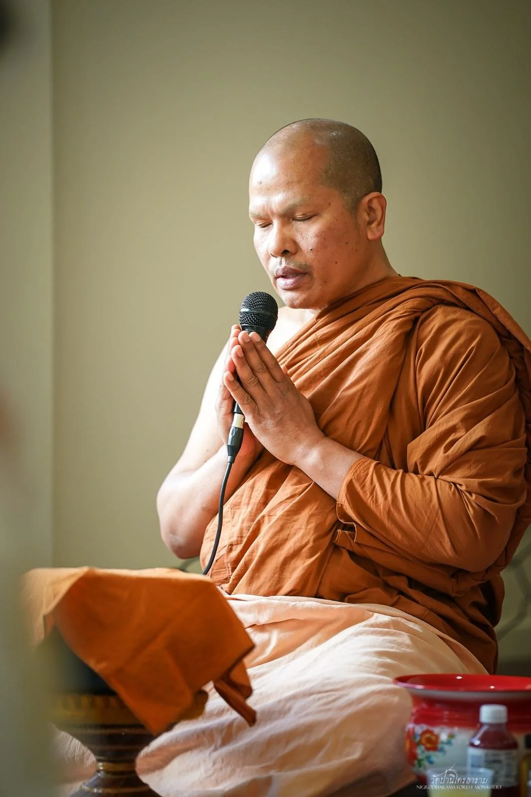 Pha Pra Robe Offering Ceremony 2025