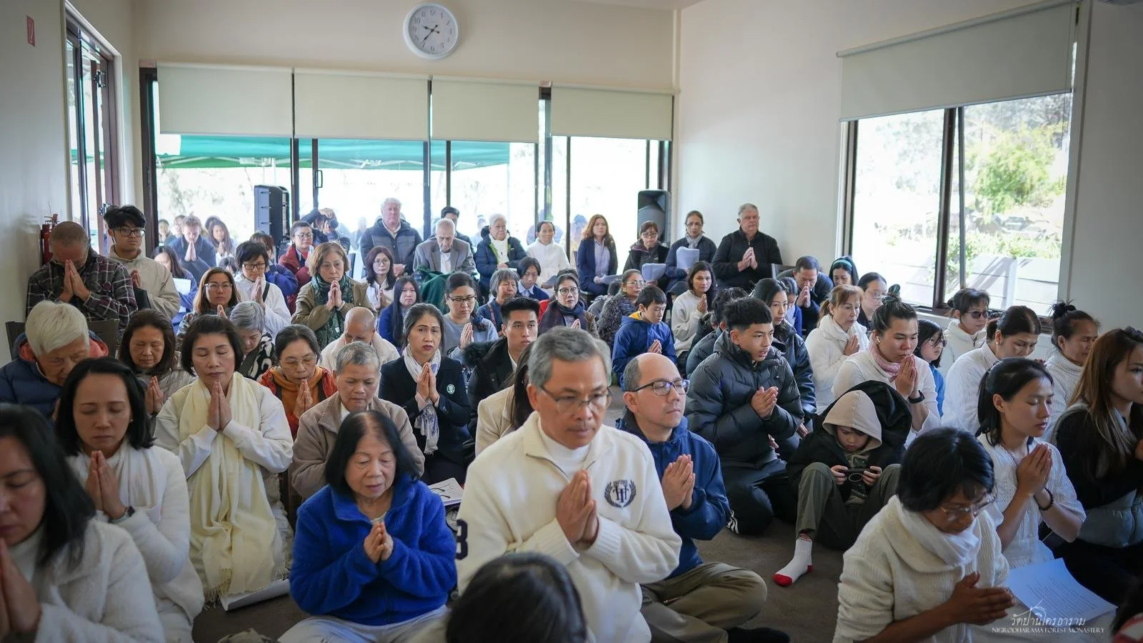 Pha Pra Robe Offering Ceremony 2025