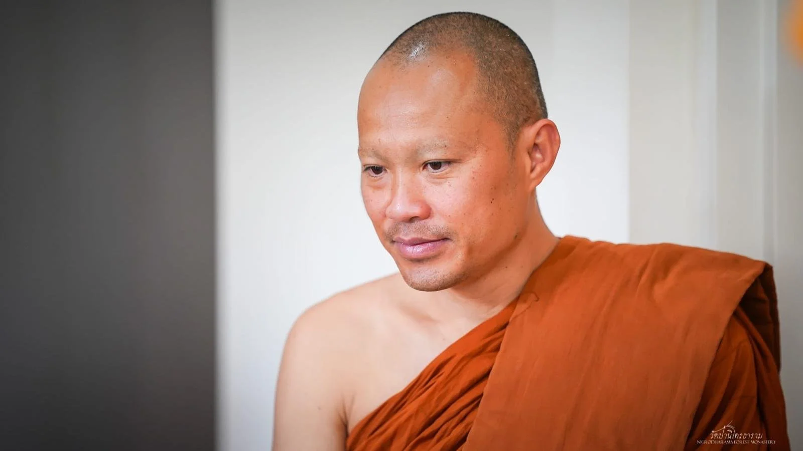 Pha Pra Robe Offering Ceremony 2025