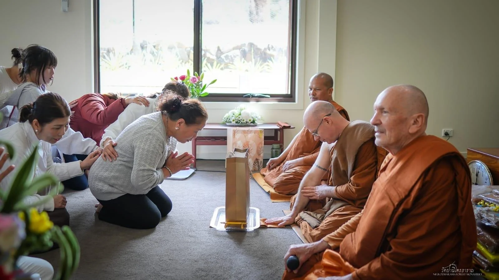 Pha Pra Robe Offering Ceremony 2025