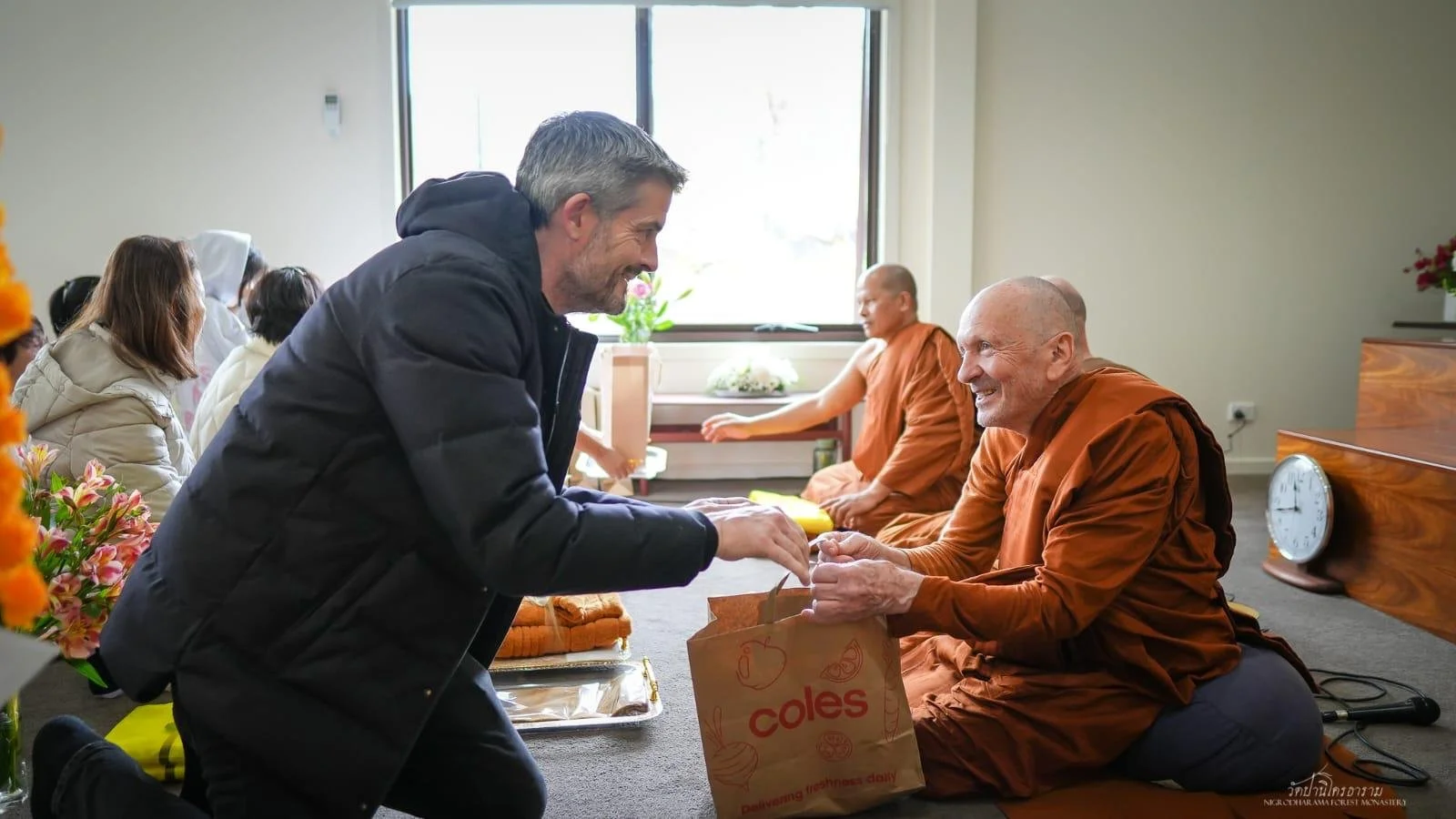 Pha Pra Robe Offering Ceremony 2025