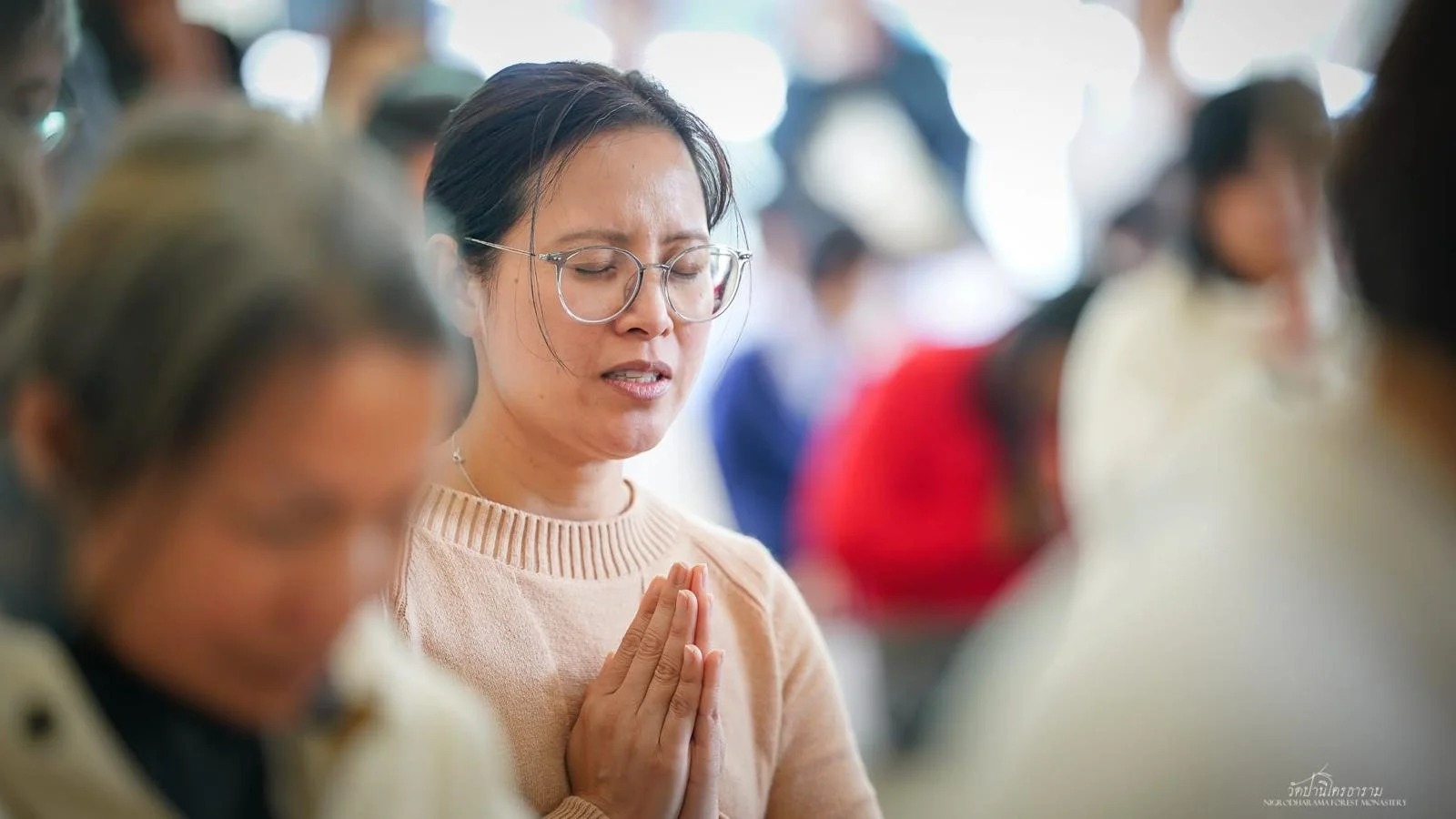 Pha Pra Robe Offering Ceremony 2025