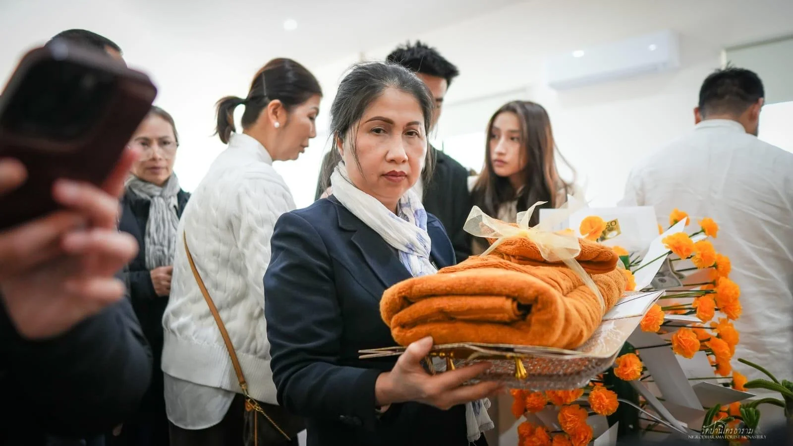 Pha Pra Robe Offering Ceremony 2025