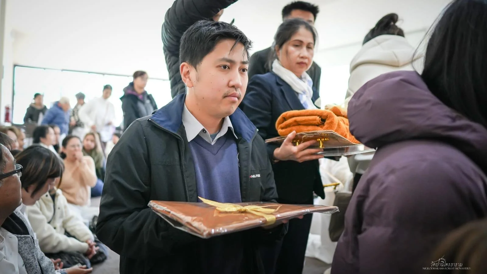Pha Pra Robe Offering Ceremony 2025