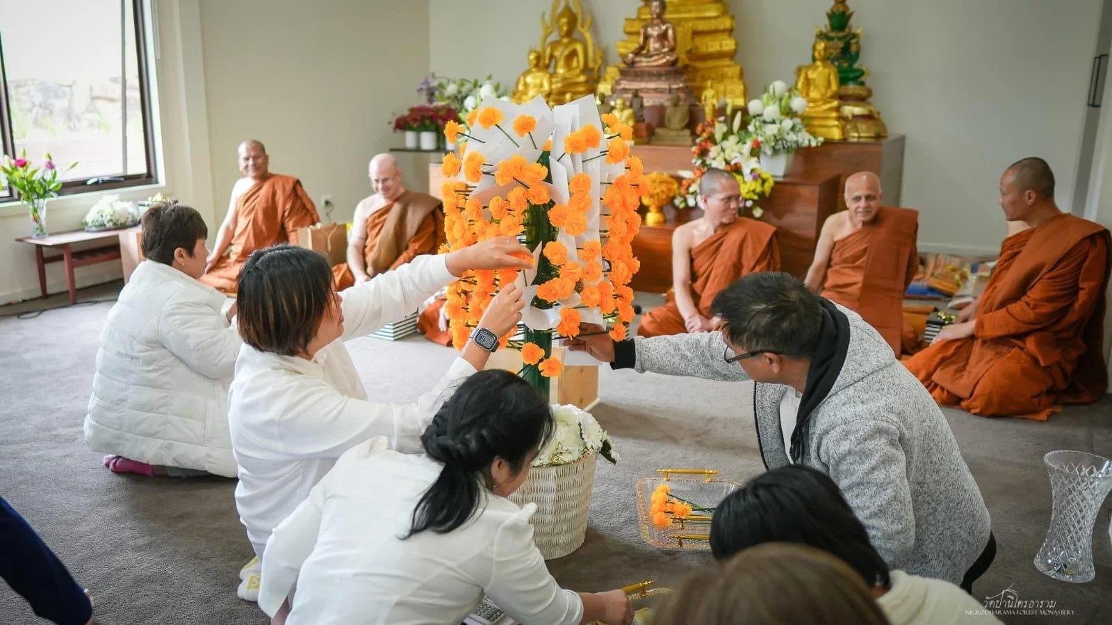 Pha Pra Robe Offering Ceremony 2025