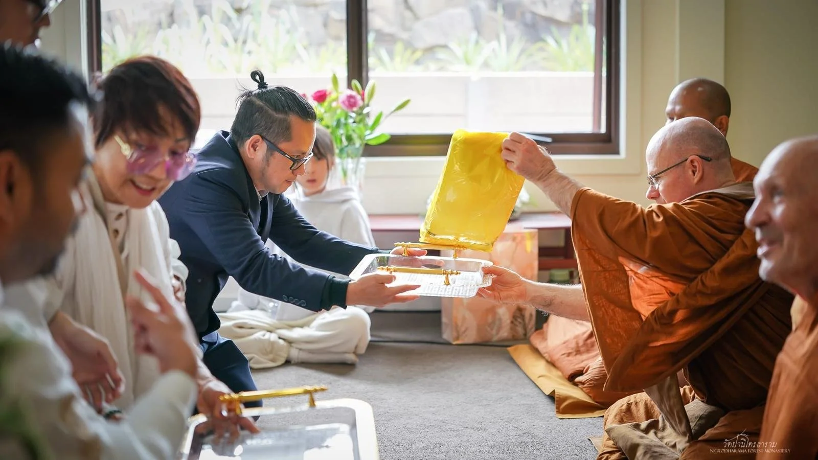 Pha Pra Robe Offering Ceremony 2025