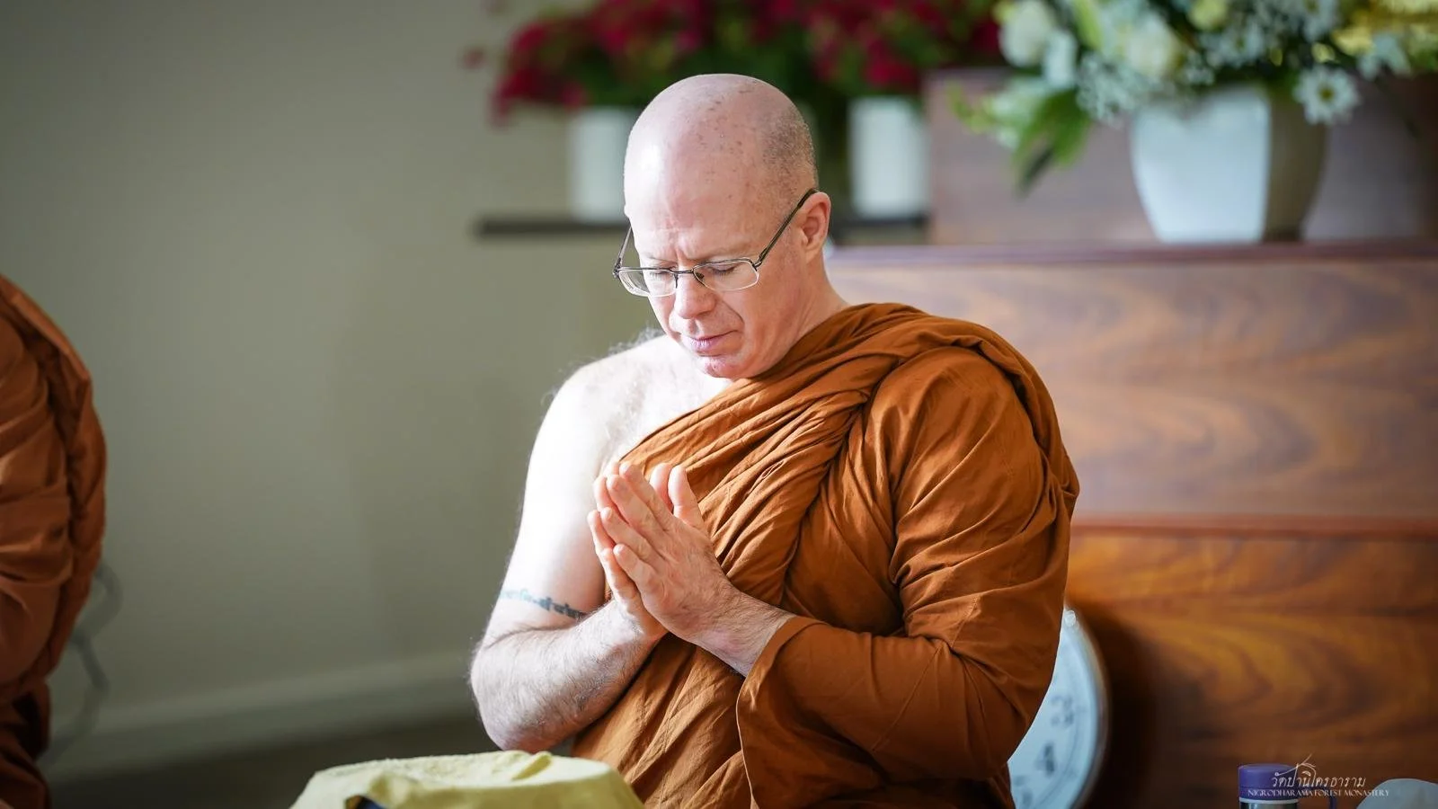 Pha Pra Robe Offering Ceremony 2025