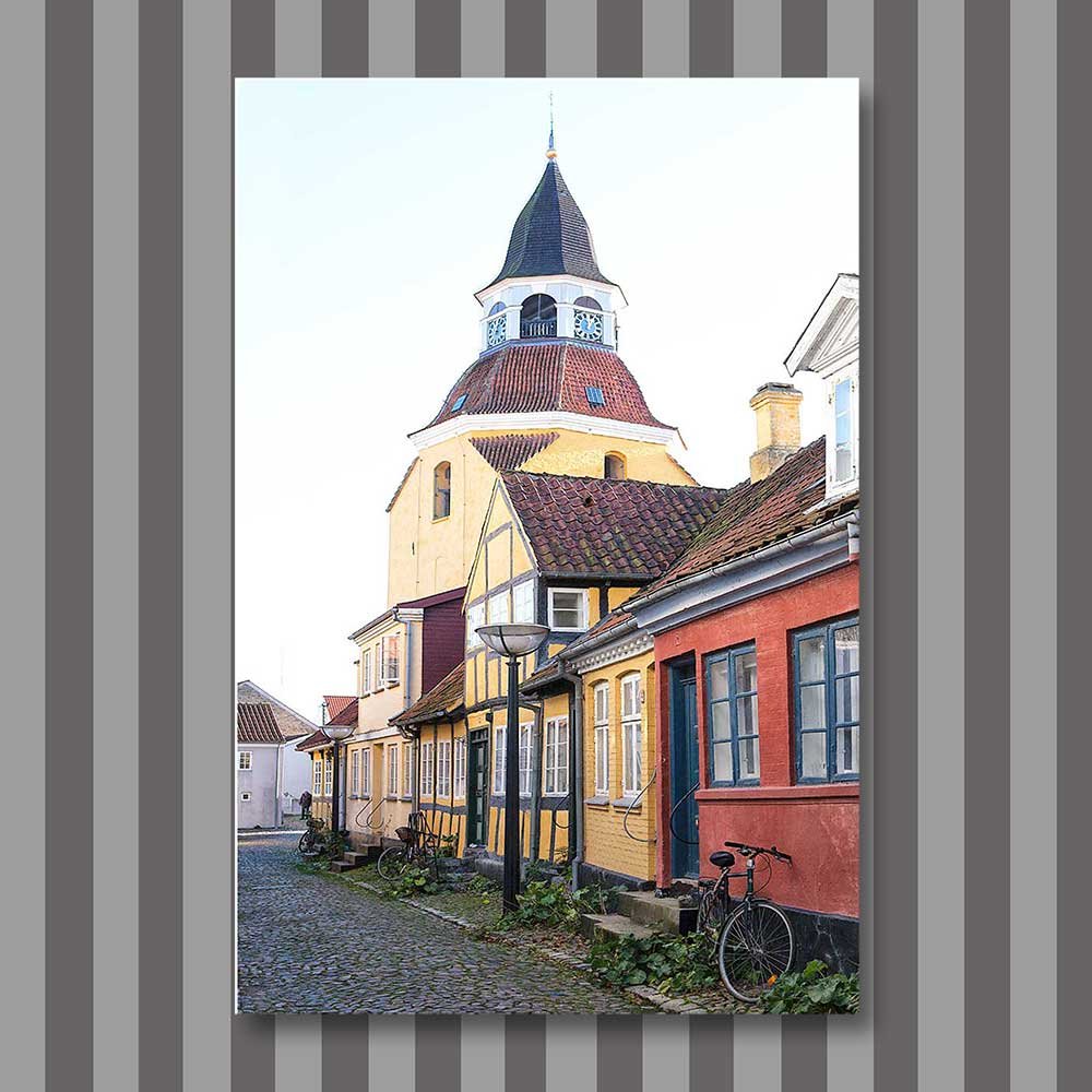 Titel: noch immer stehend (Leinwand)