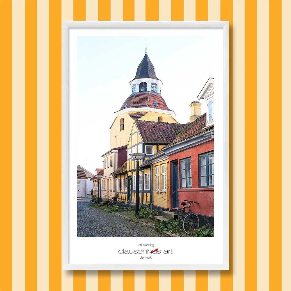 Titel: Noch stehend (grafische Linie)