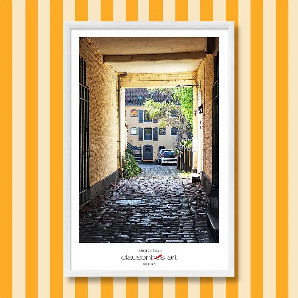 Titel: Hinter der Fassade (grafische Linie)