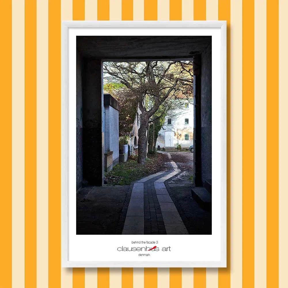 Titel: Hinter der Fassade 3 (grafische Linie)