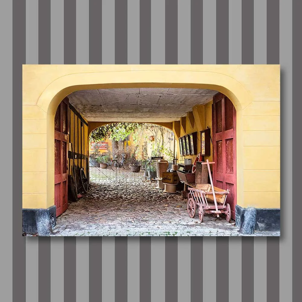 Titel: Hinter der Fassade 2 (Leinwand)