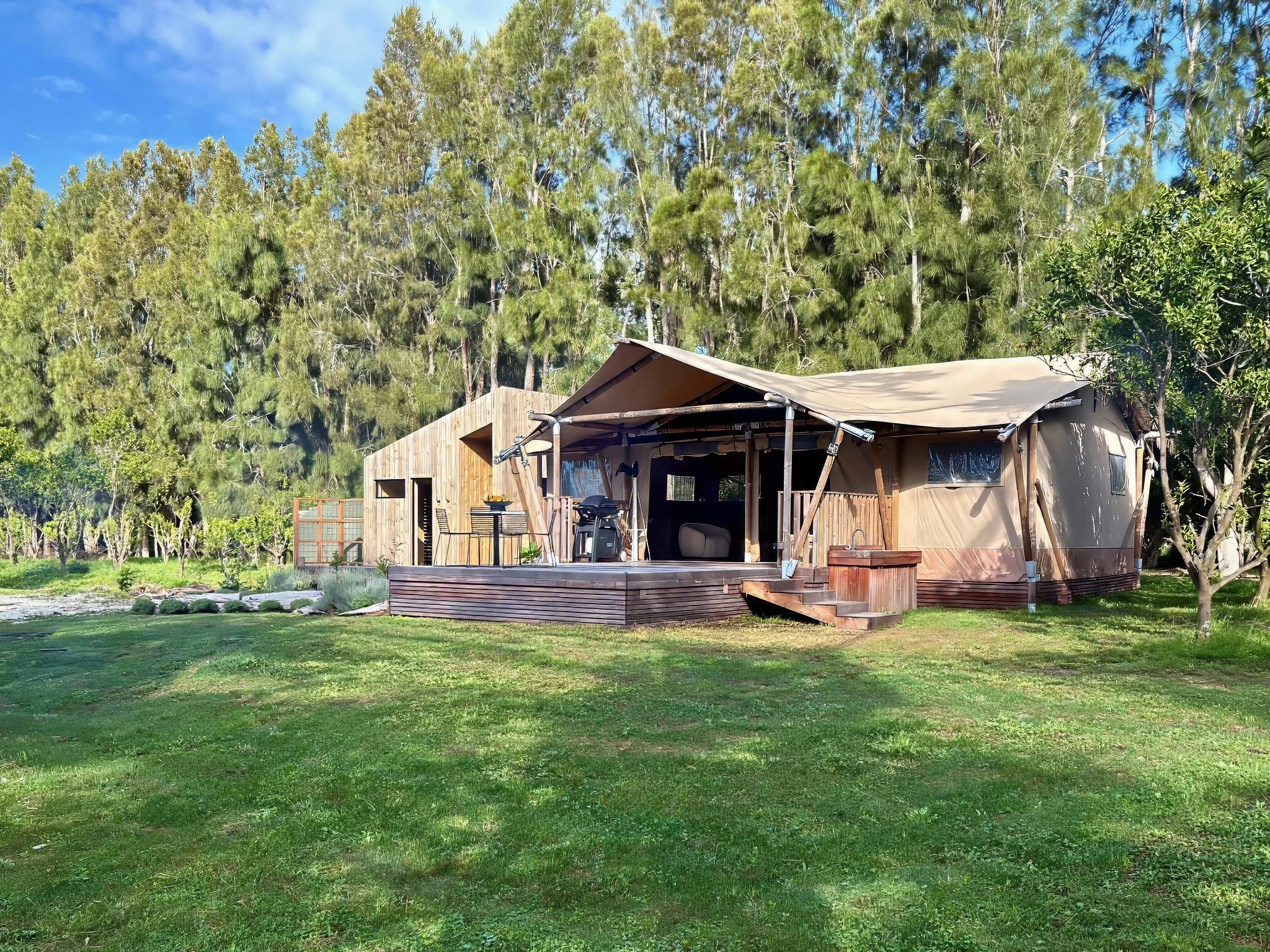 Luxury safari glamping lodge nestled in mandarin orchard, Black Swamp Road, Mangawhai