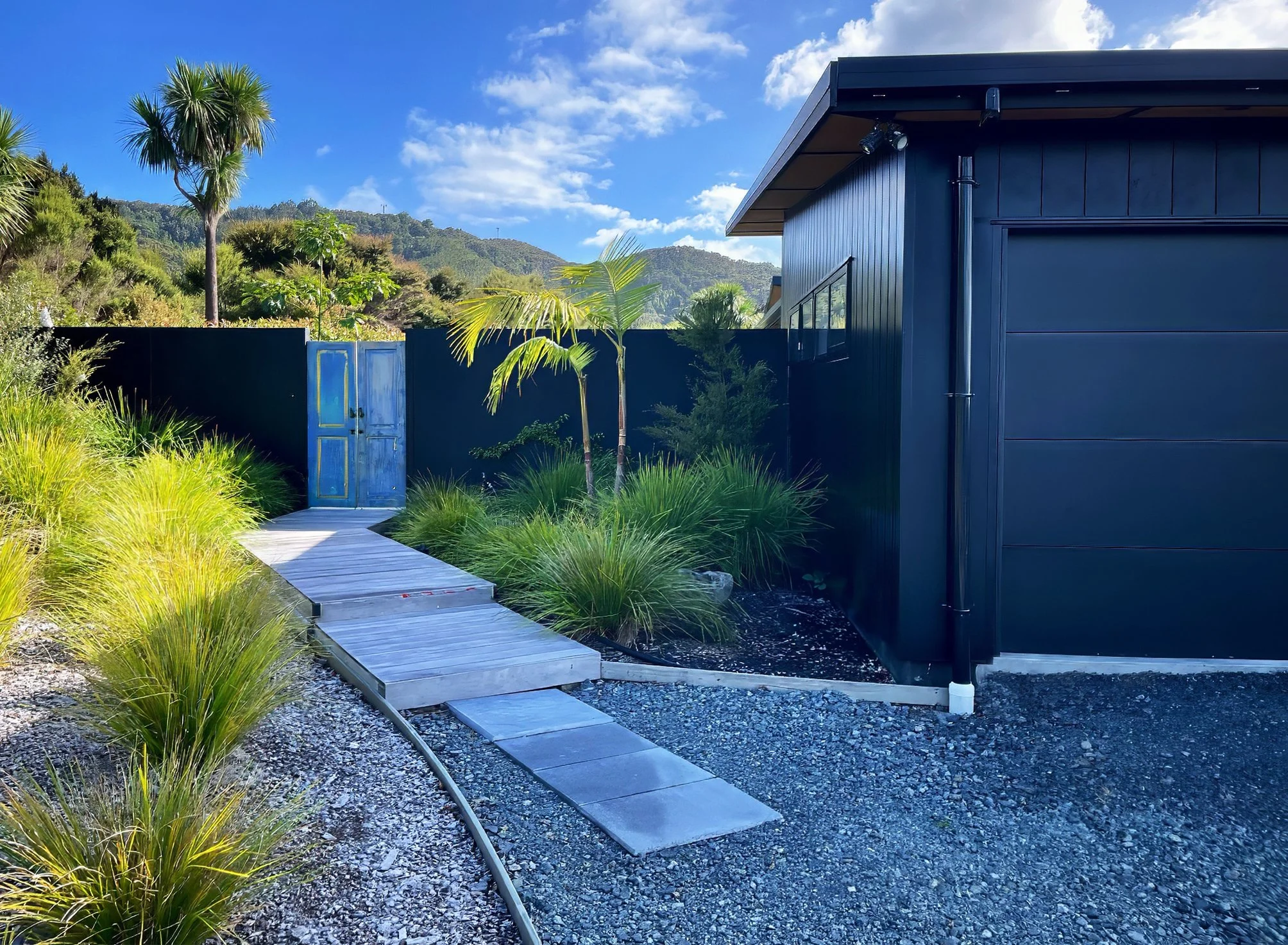 Sanctuary Ridgeview new home full exterior  entrance, Elite Building Mangawhai