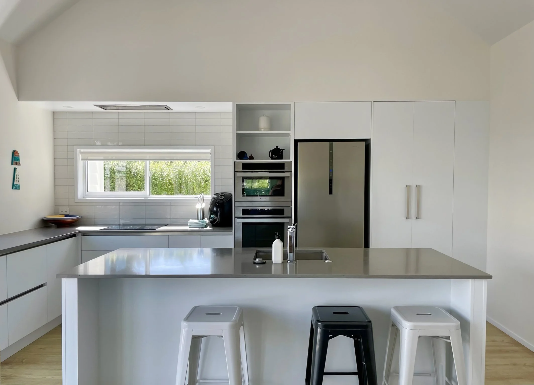 Stingray new build family home kitchen with island bench and quality fittings, Elite Building Mangawhai