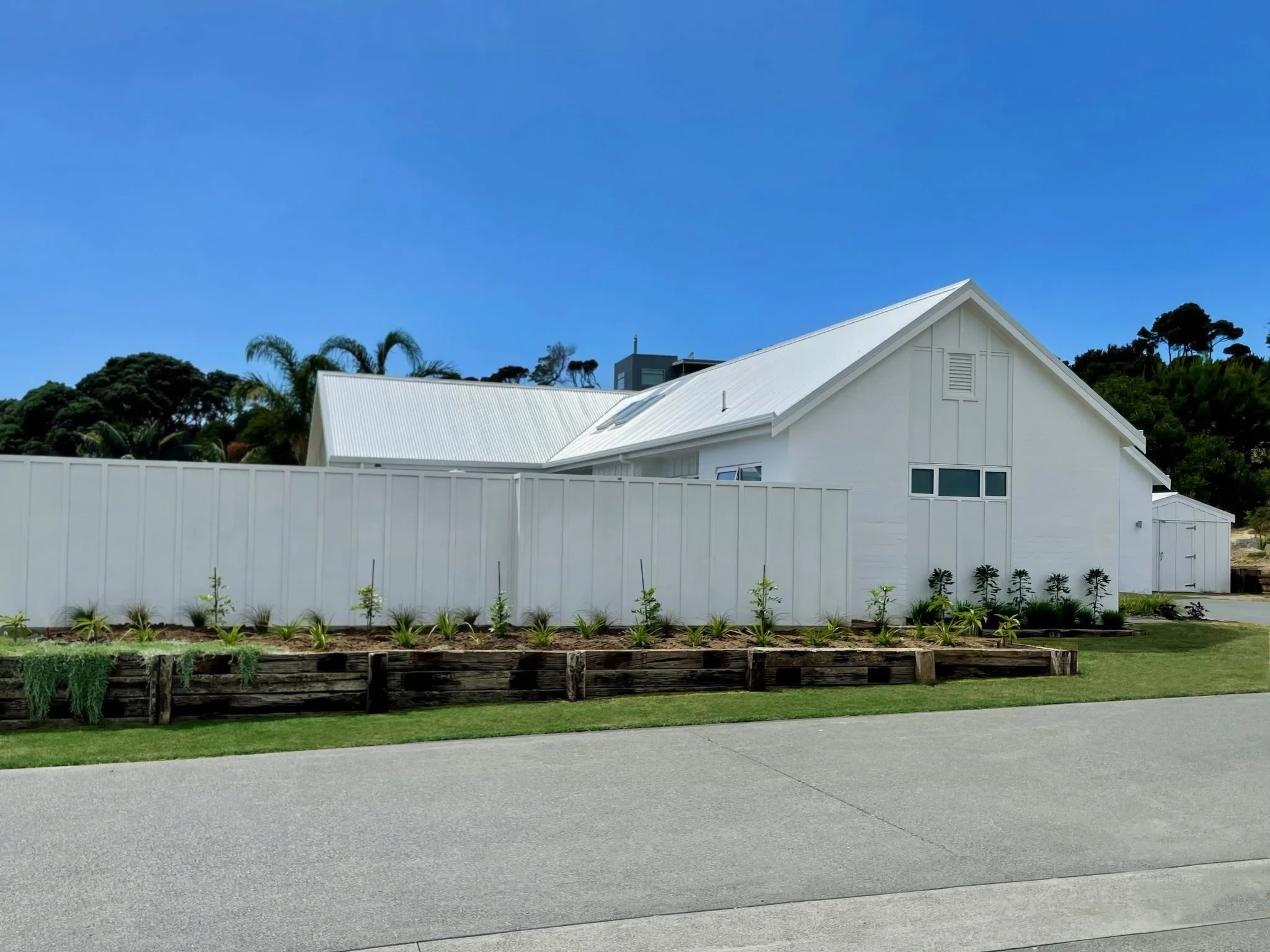 Swordfish luxury new home full exterior view including fence, Elite Building Northland