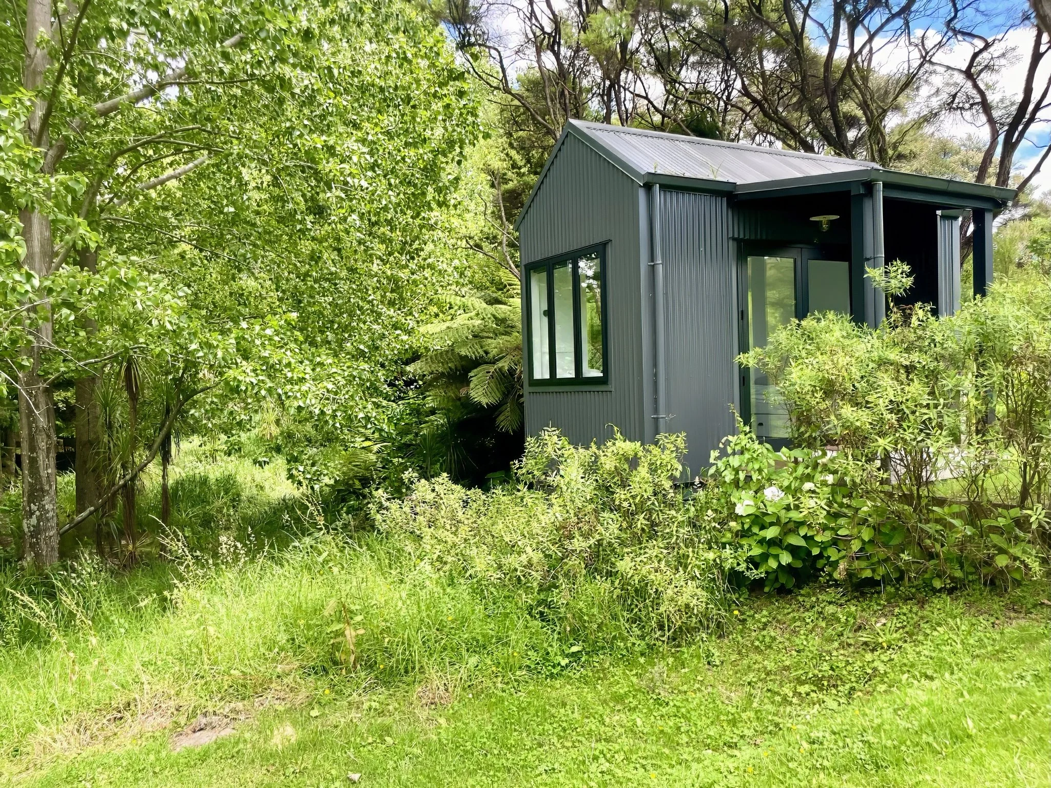 Waiotahi Drive new home tiny home sleep out build nestled in native bush surroundings, Elite Building Mangawhai