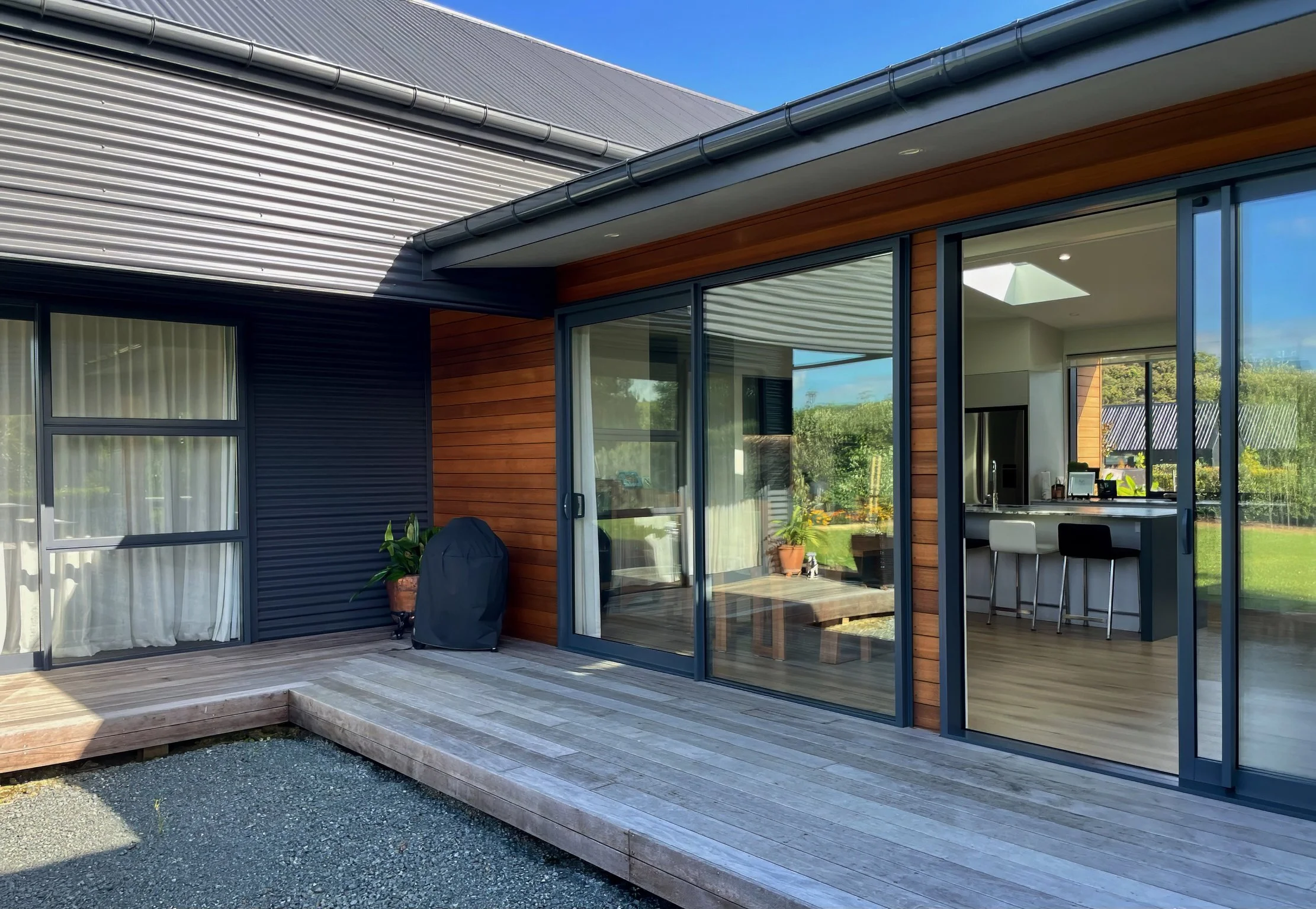 Alexandra Lane luxury new home outdoor entertaining deck, Elite Building Mangawhai