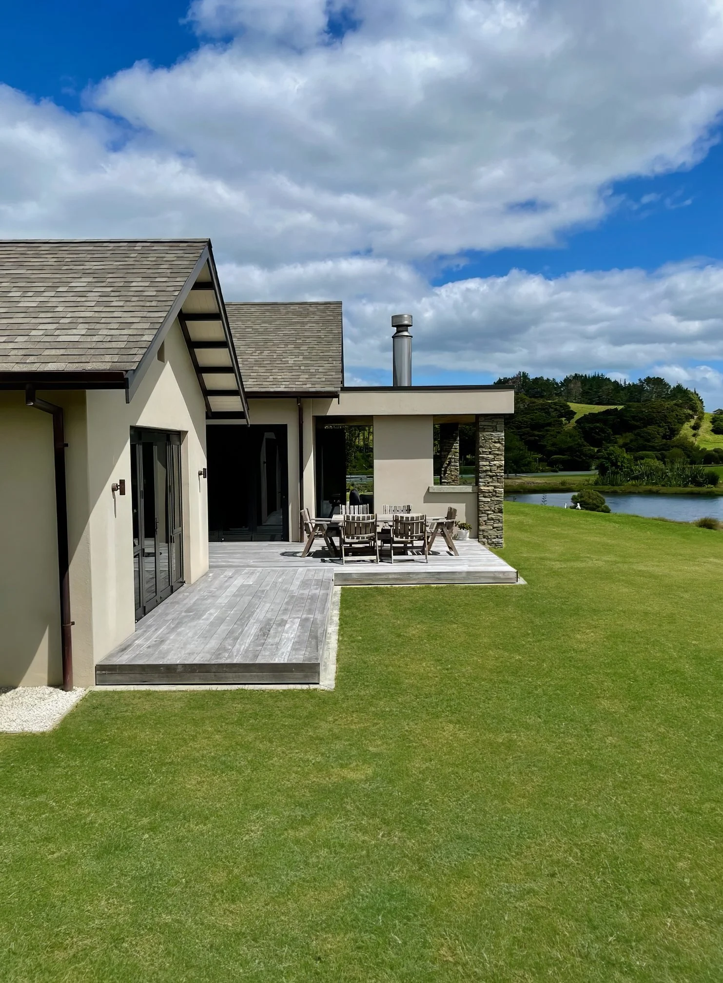 Sanctuary Lakeview luxury new home contemporary exterior, Elite Building Mangawhai