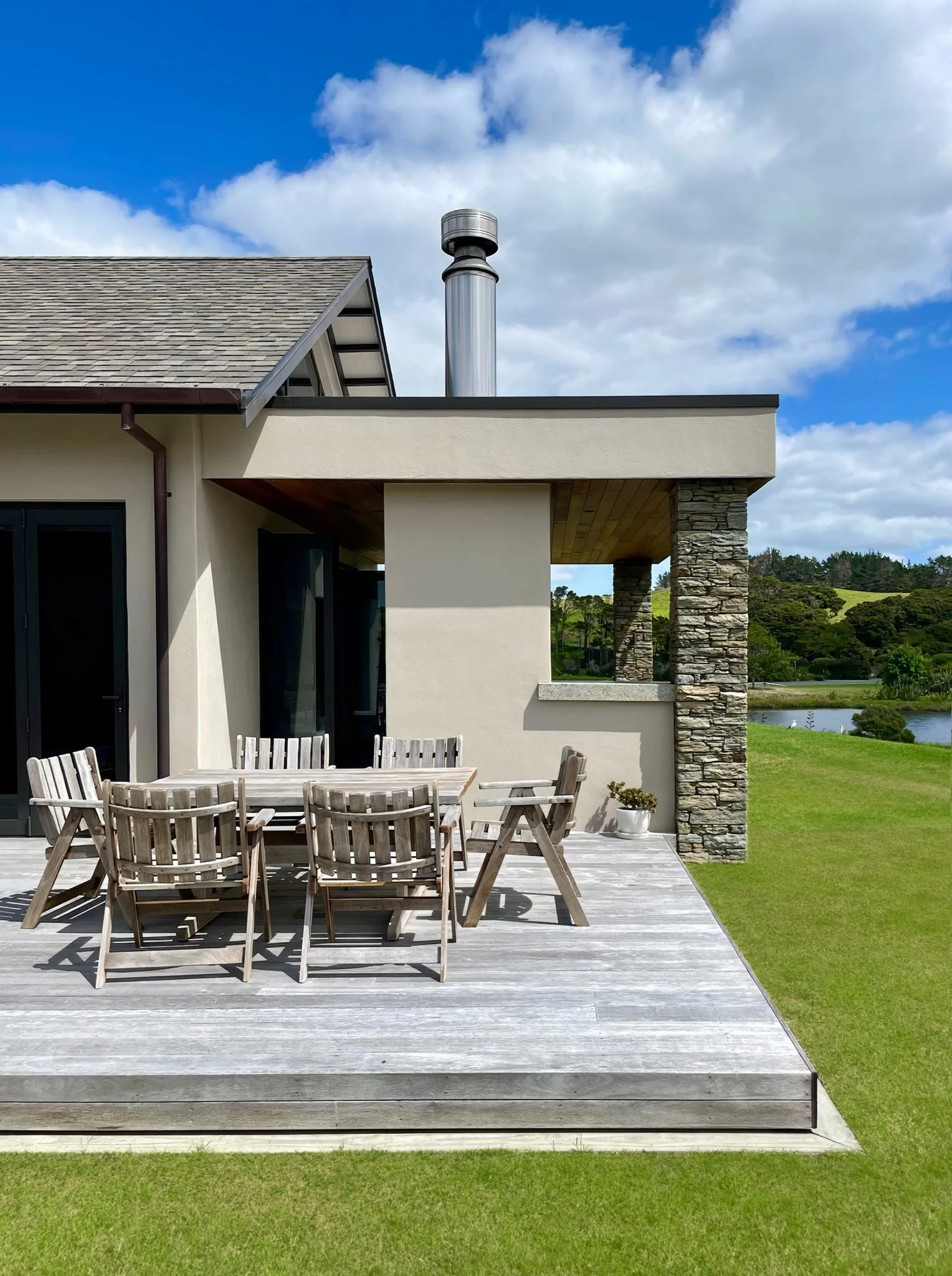 Sanctuary Lakeview new home outdoor entertaining deck, Northland