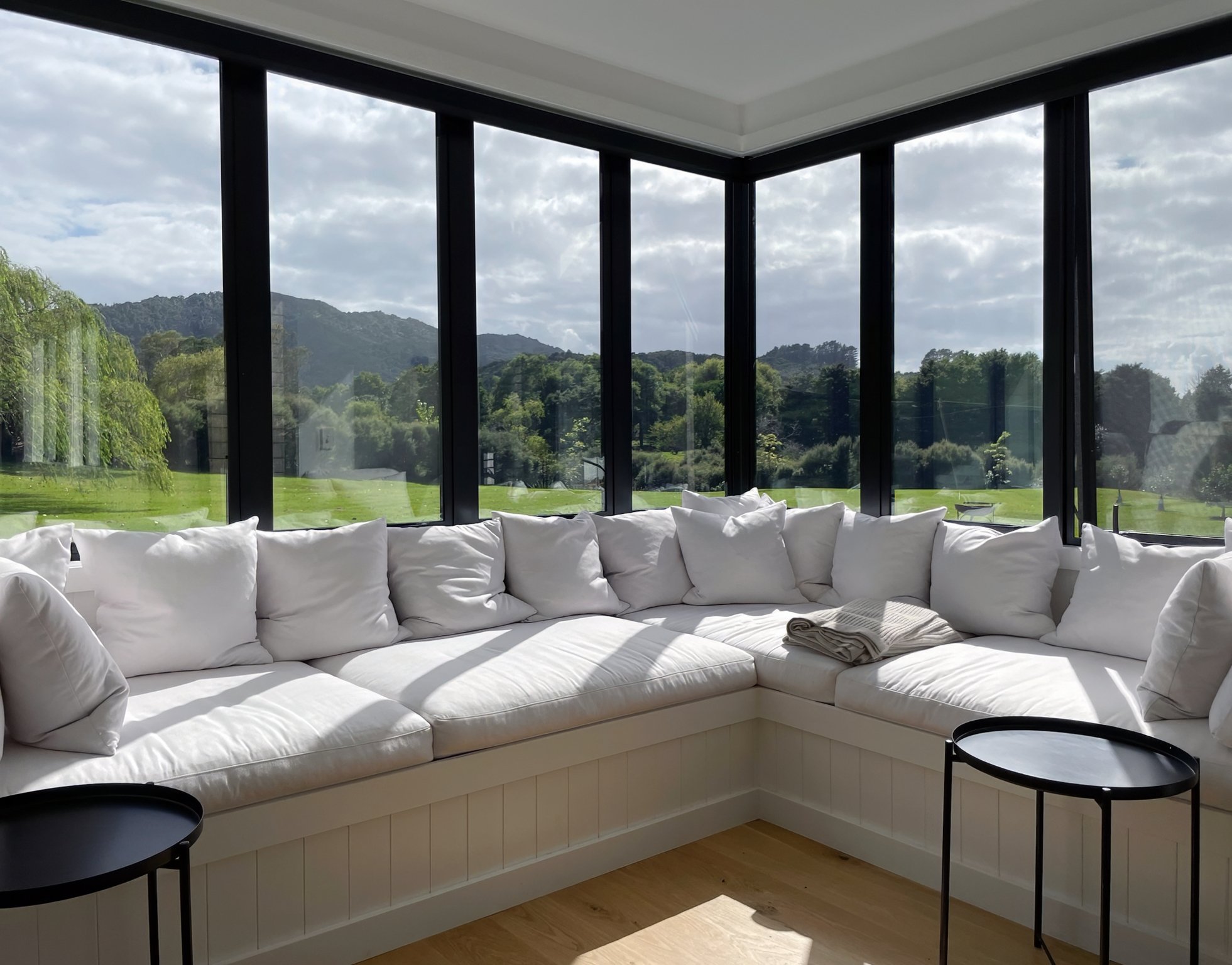 luxury home guest wing window seat