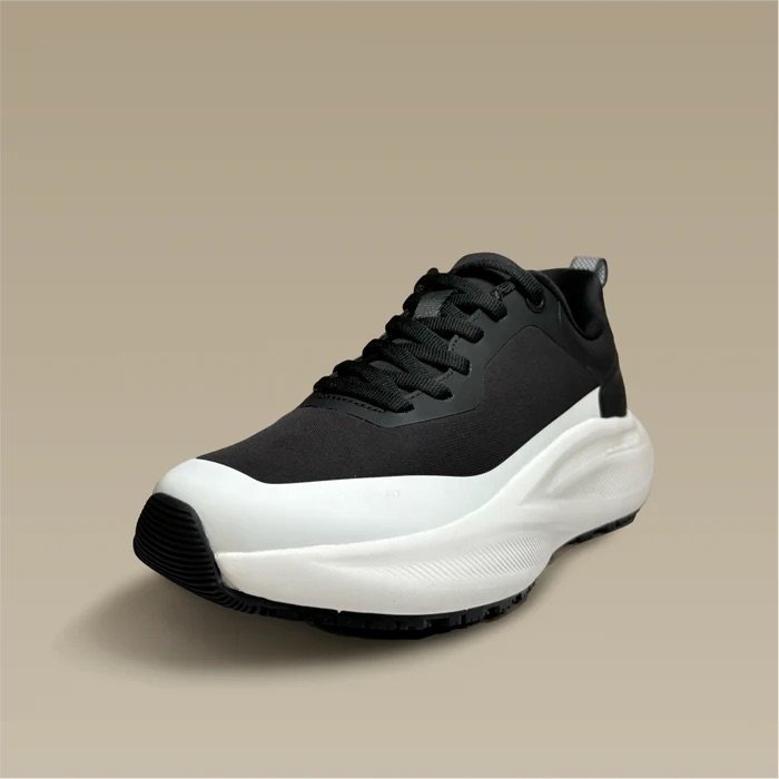 Breeze_Black_02.jpeg