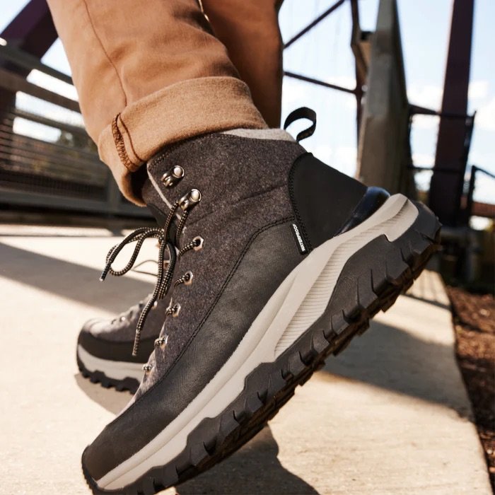 Uovo-MensProduct3_Winter_GreyFleece-08.jpeg