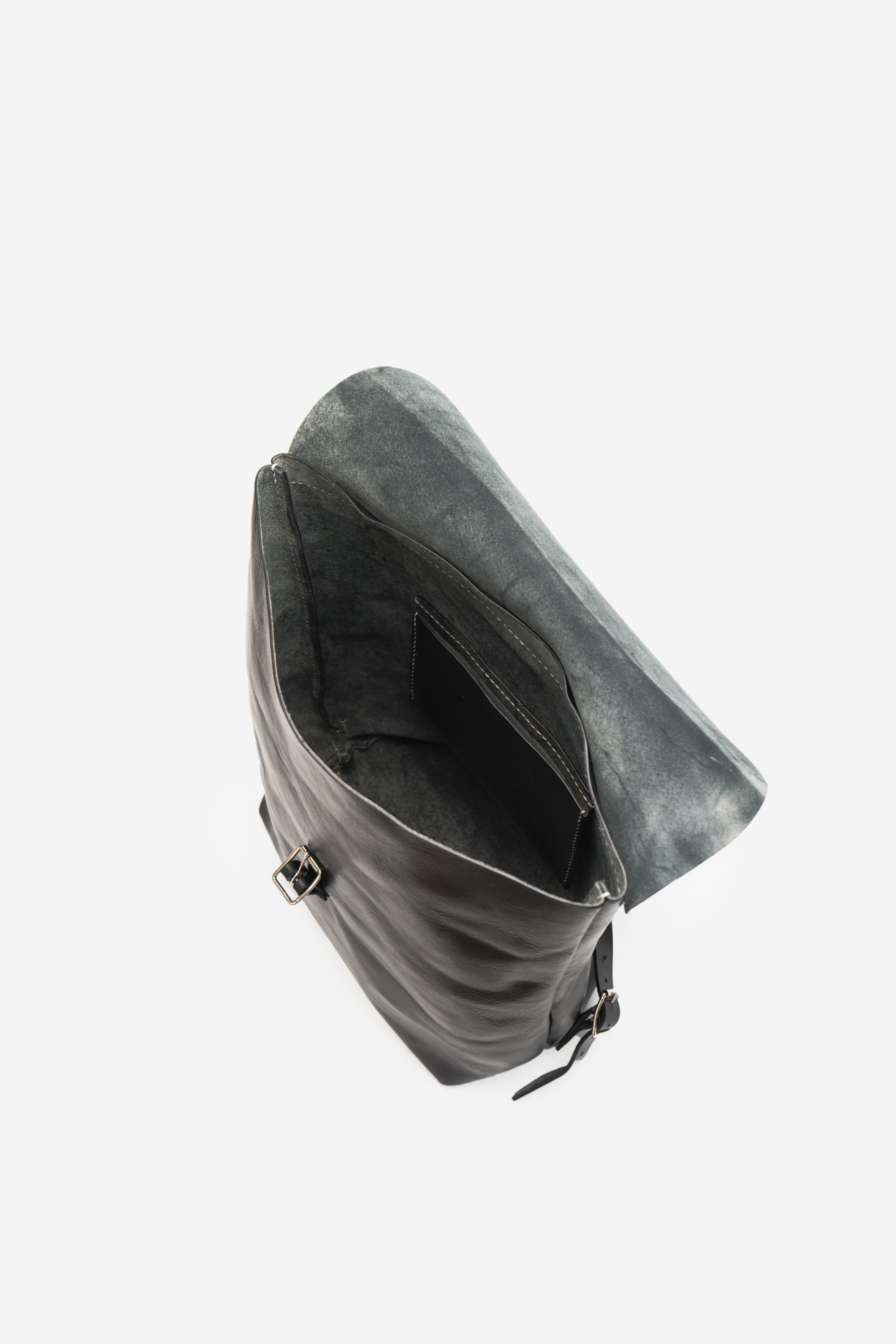 mochila_negra_7.jpg