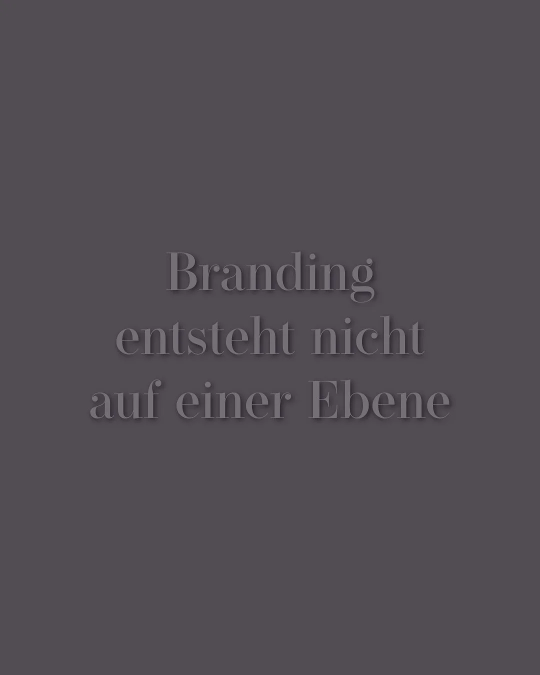 Branding ist mehr als nur Farben und Formen. Es entwickelt sich Schicht f&uuml;r Schicht.

Von dem ersten Eindruck &uuml;ber die Werte und Strukturen,
bis hin zu einem harmonischen Farbsystem, das subtil wirkt.

Nur wenn jede Ebene perfekt harmoniert