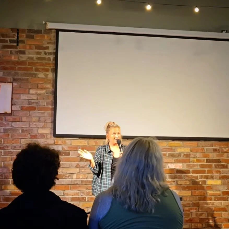 Oh what a lovely time making a brouhaha at @brouhahacomedyclub 🖤

#comedy #standupcomedylondon #femalecomiclondon #femalecomic