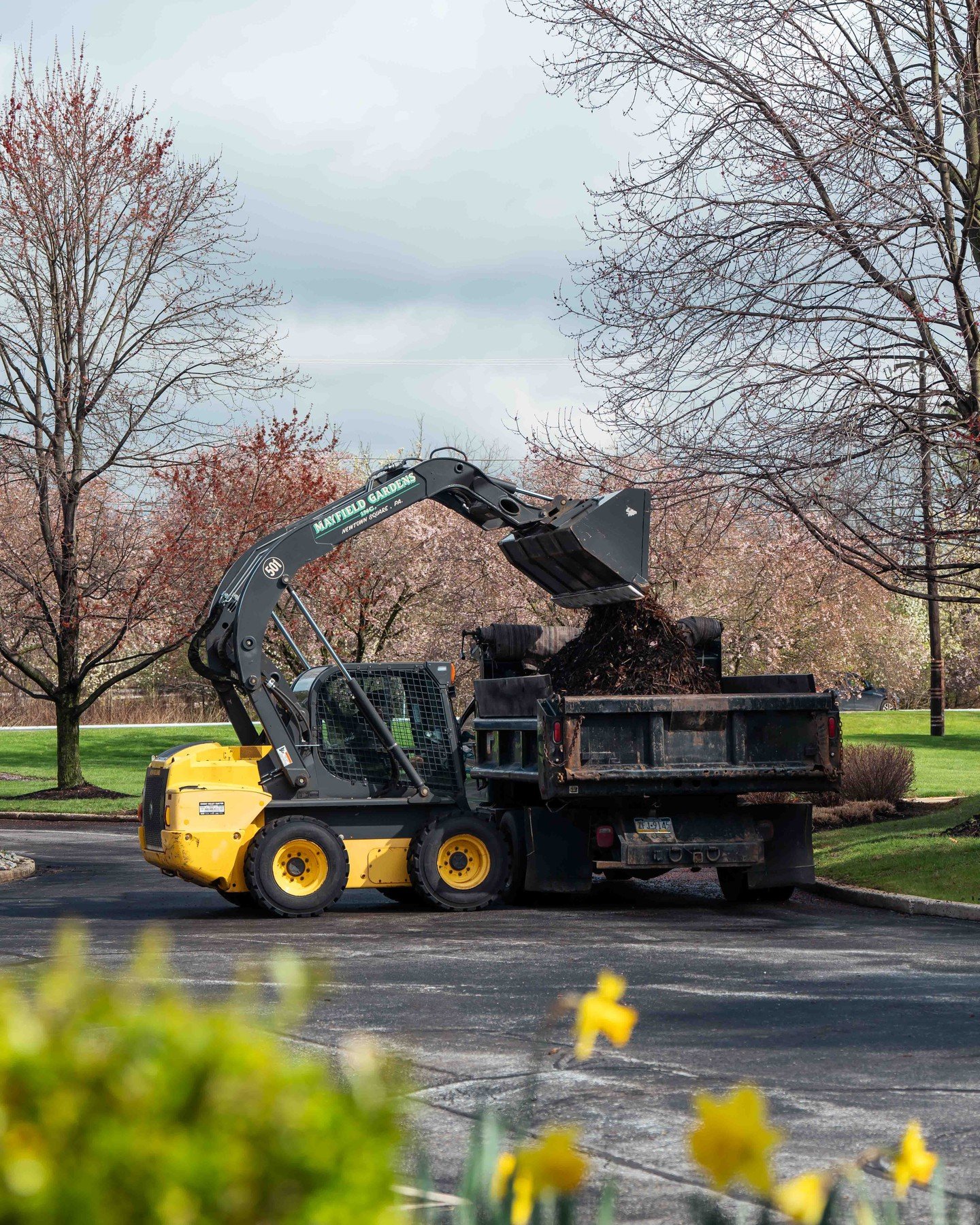 Our team's dedication makes the difference. #MayfieldGardens

#construction #bluecollarlife #landscaping #Hardscaping #mainline #philadelphia #newjersey #contractorlife #garden #flowers #gardening #nursery #plants #sodinstallation