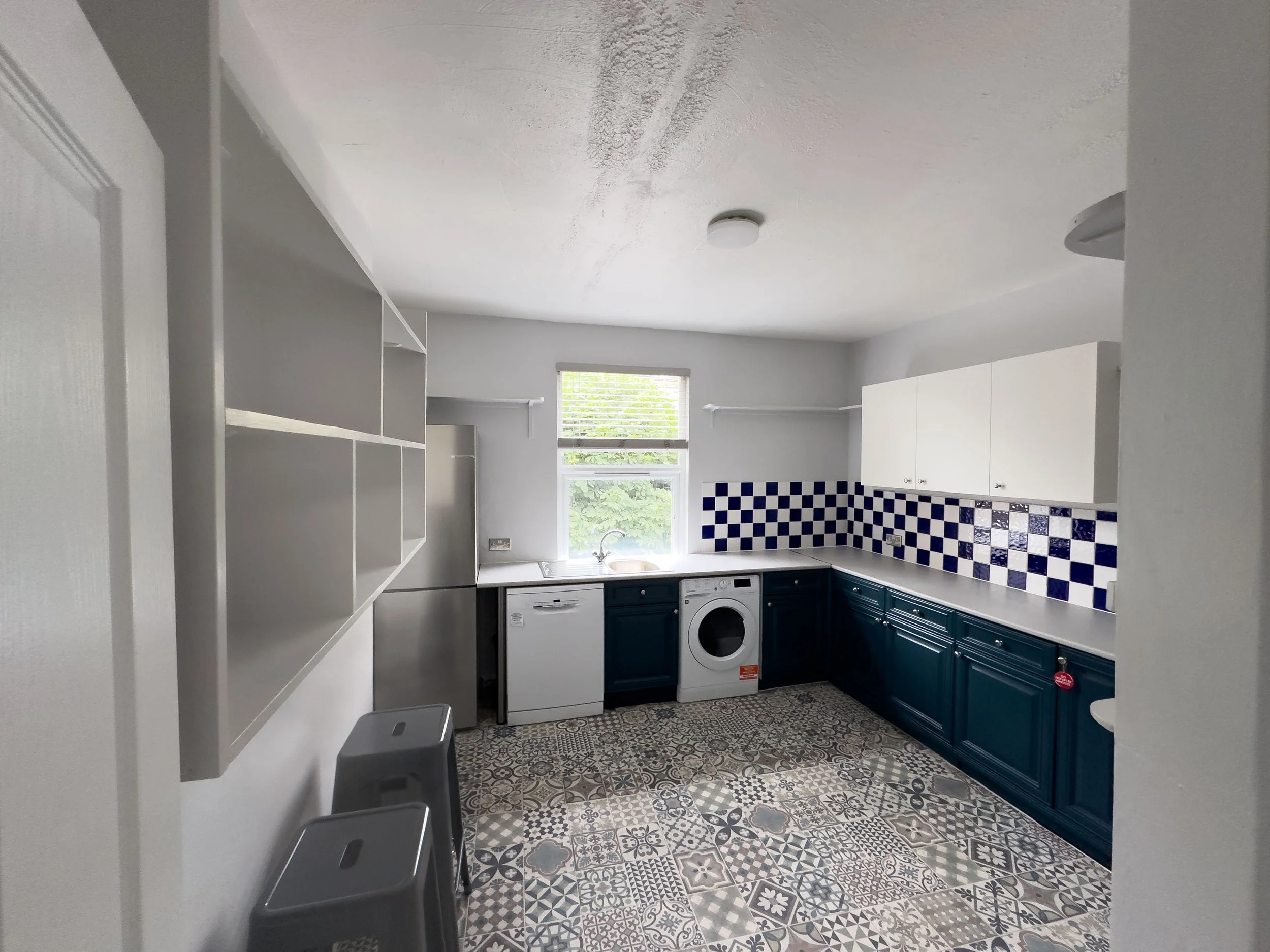 Kitchen One.jpg