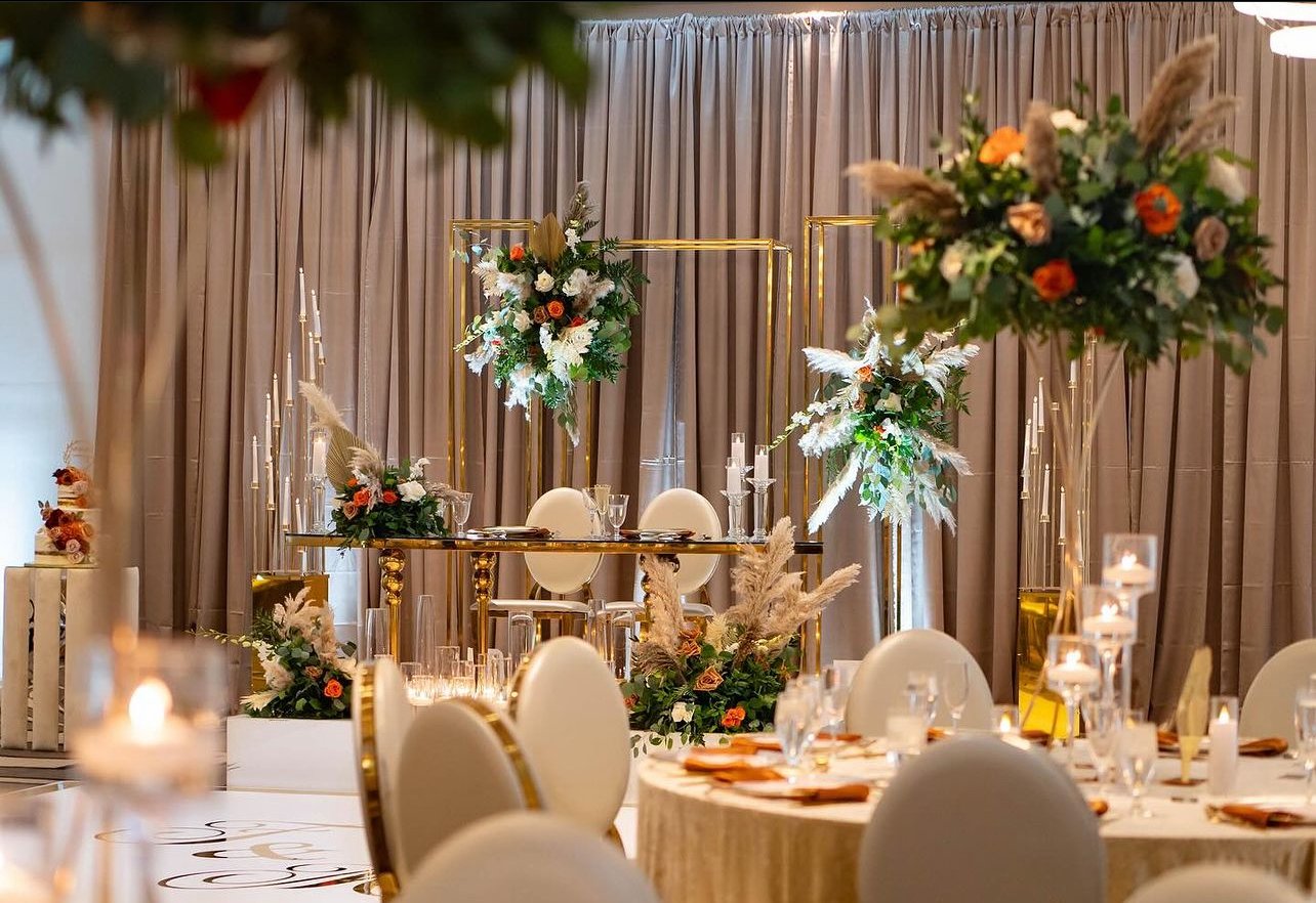 Wall to Wall Drape, Champagne Satin
