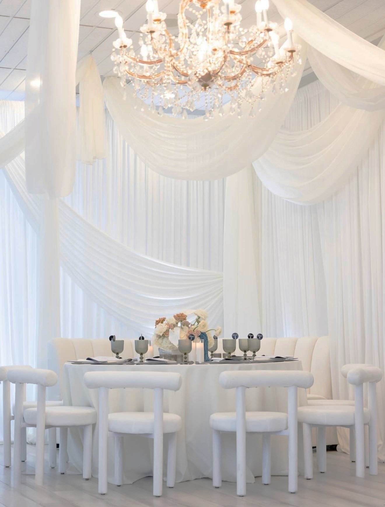 Chaotic Ceiling Drape, White Knit