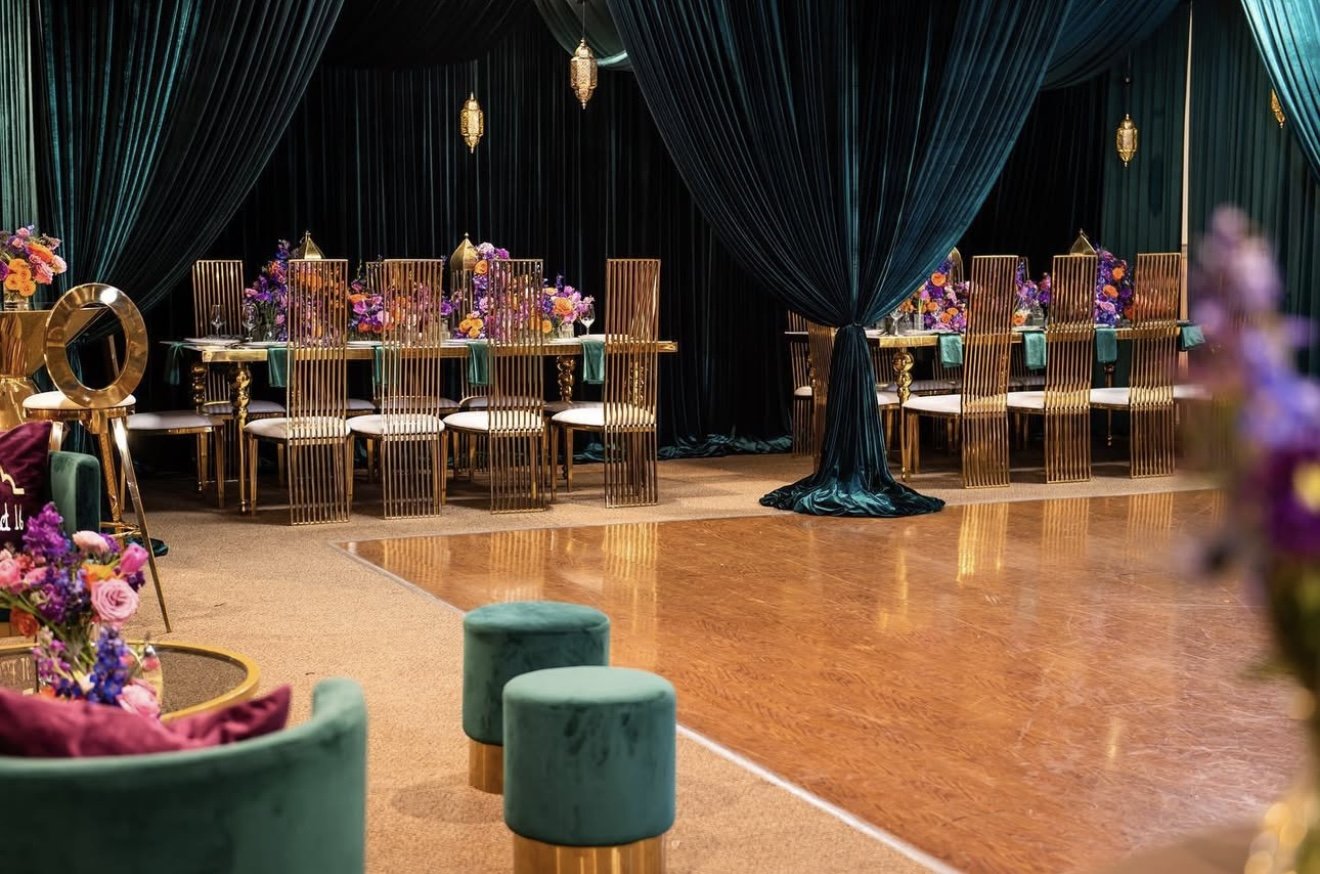 Pipe & Drape Table Canopy, Emerald Green Velvet