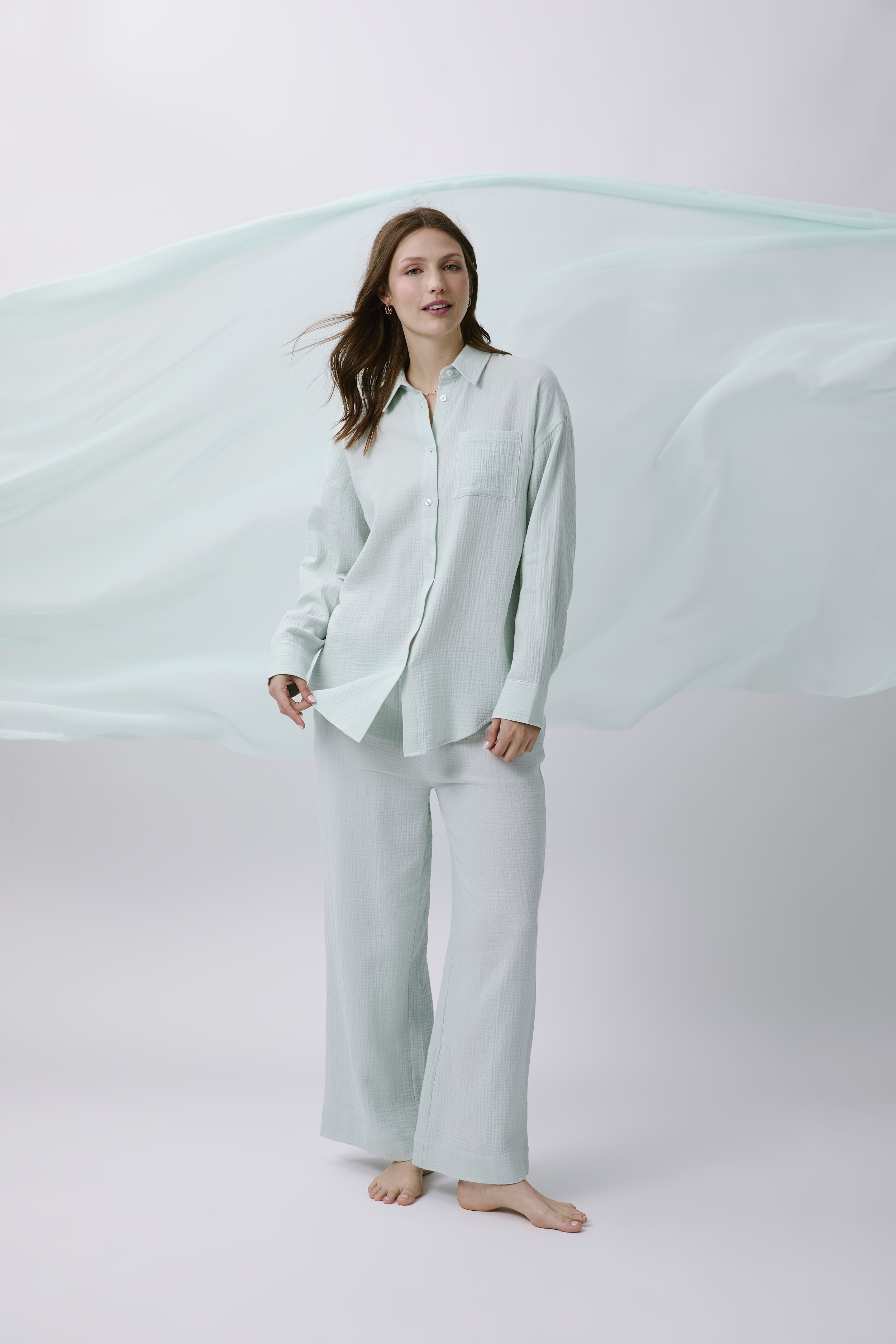 S26_CREATIVE CAMPAIGNS_SOFT GAUZE_MODELS_1011.jpeg