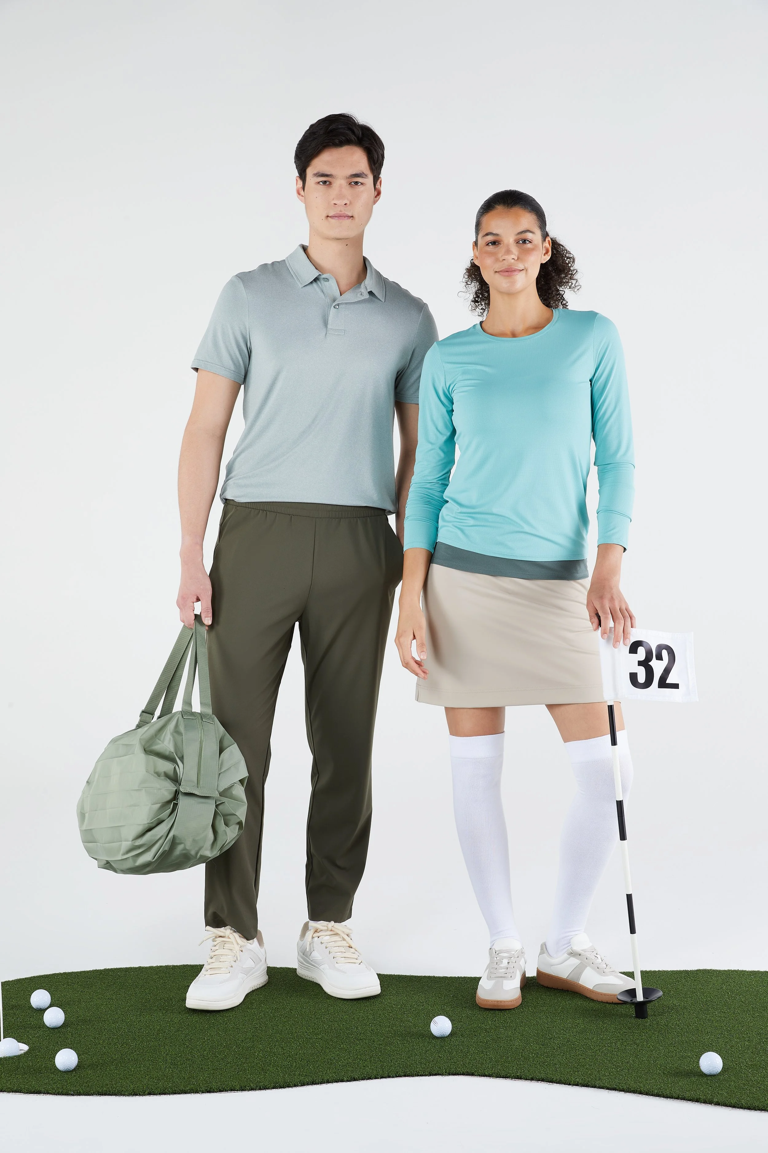 ACTIVE_OFFSITE_MODELS_BOTH_GOLF_105.jpeg