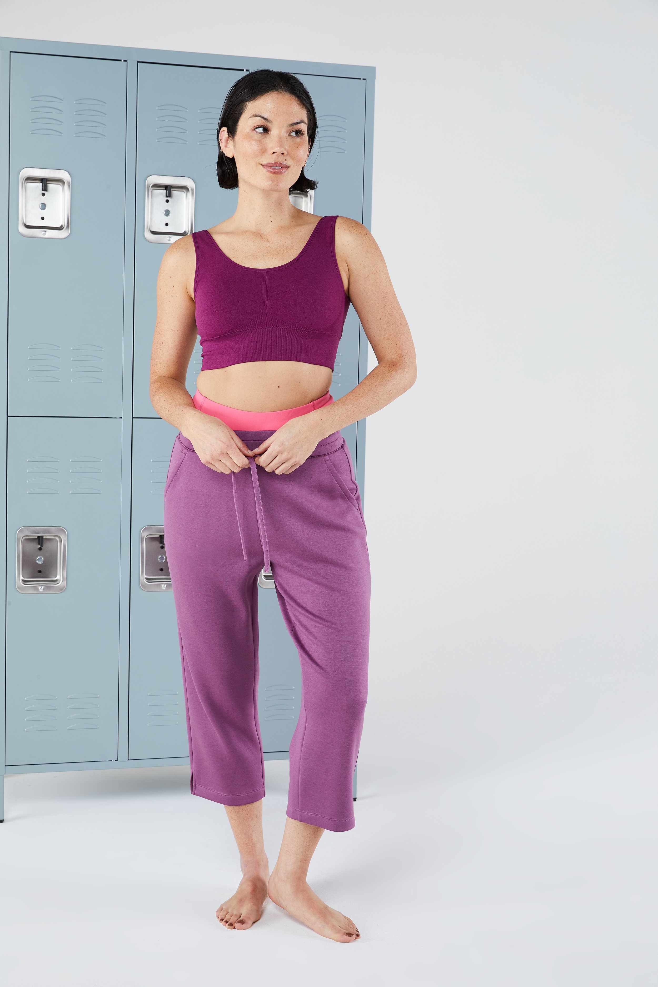 ACTIVE_OFFSITE_MODELS_WOMENS_LOCKERS_8301.jpeg