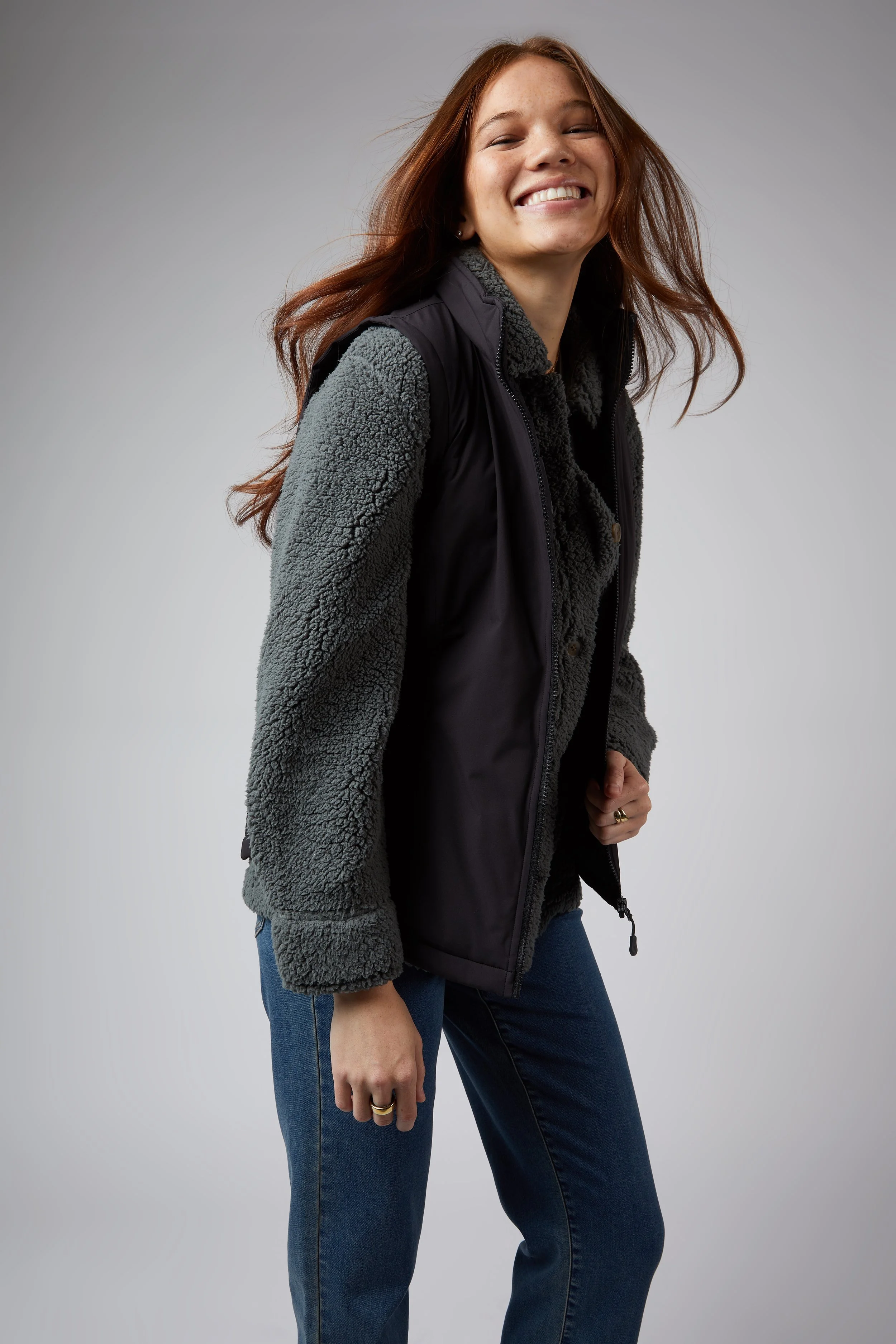 CREATIVE MODELS_WOMENS_VESTS AND JACKETS_4814.jpeg
