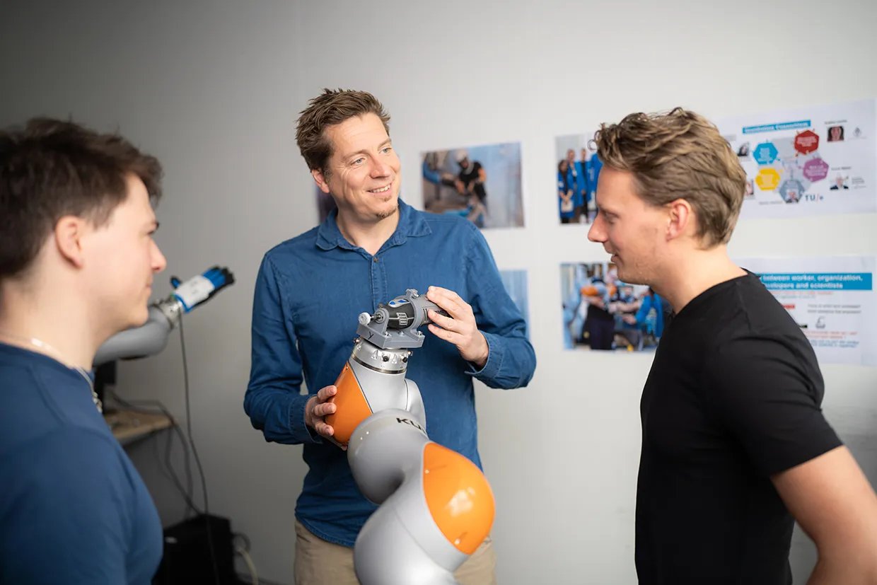 TU Delft_David Abbink_1.jpeg